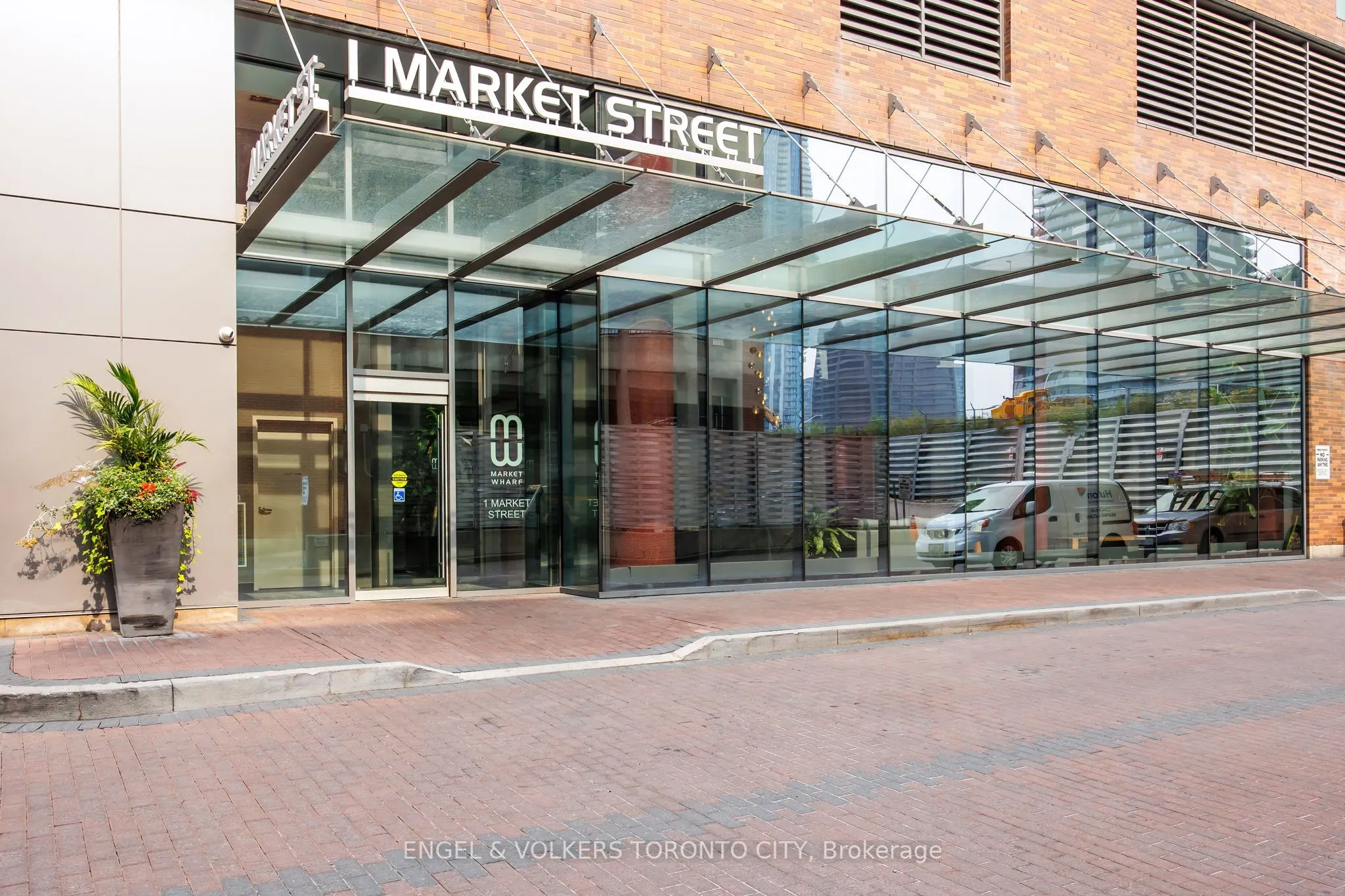 1 Market Street, #PH3301
