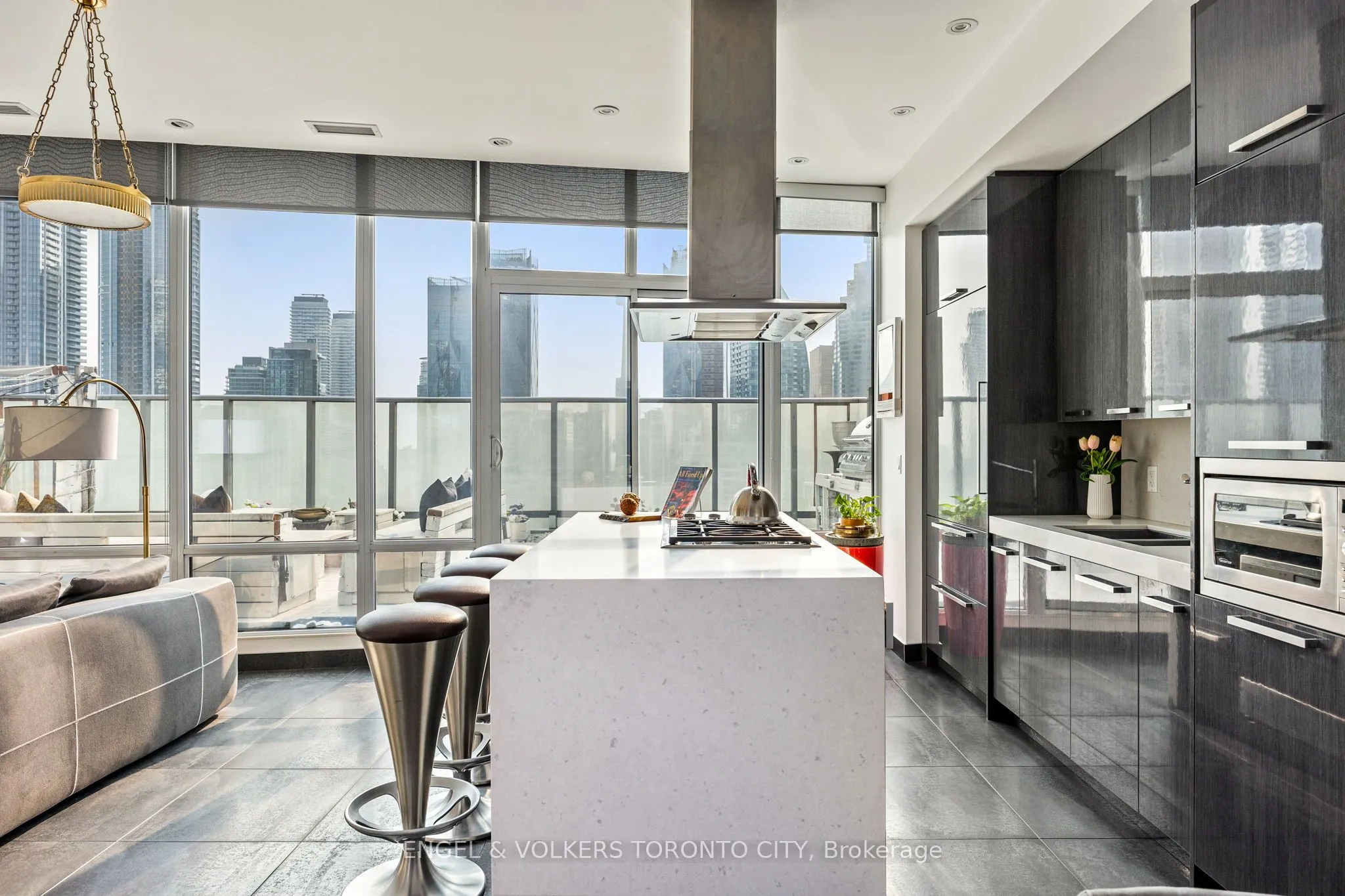 1 Market Street, #PH3301