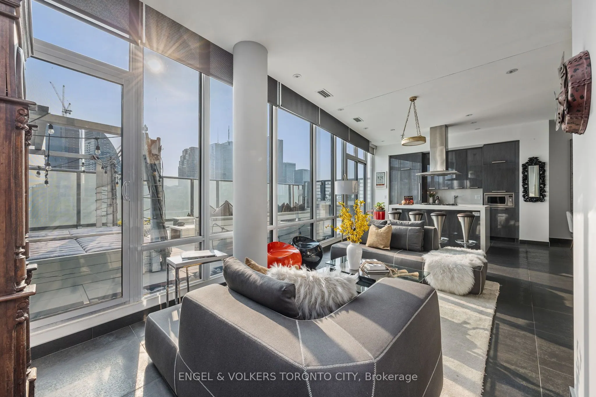1 Market Street, #PH3301