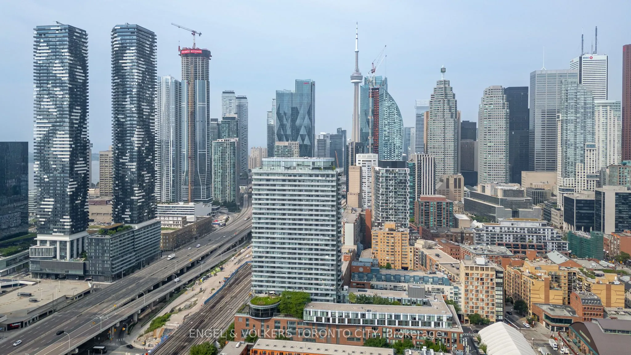 1 Market Street, #PH3301