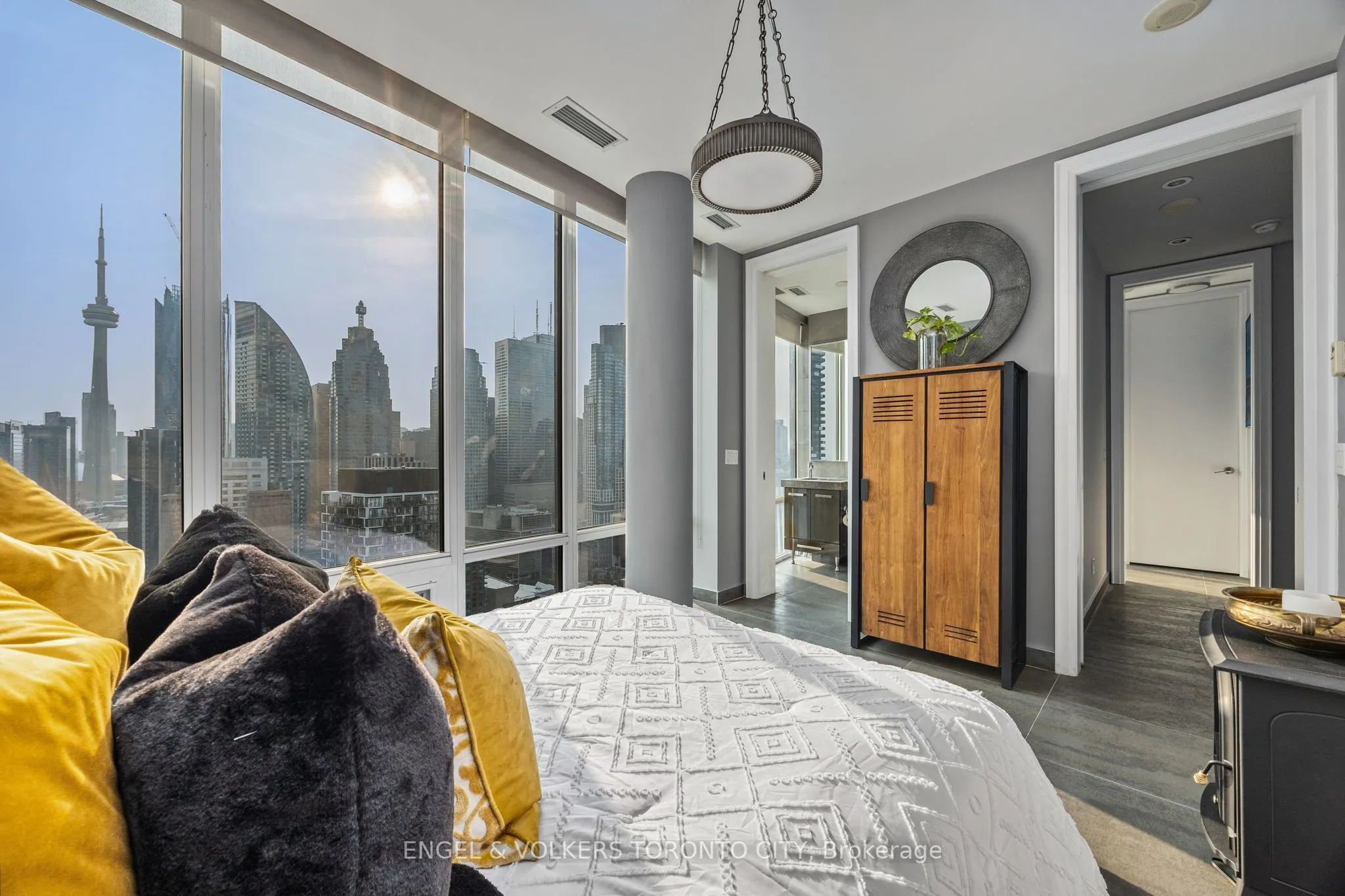 1 Market Street, #PH3301