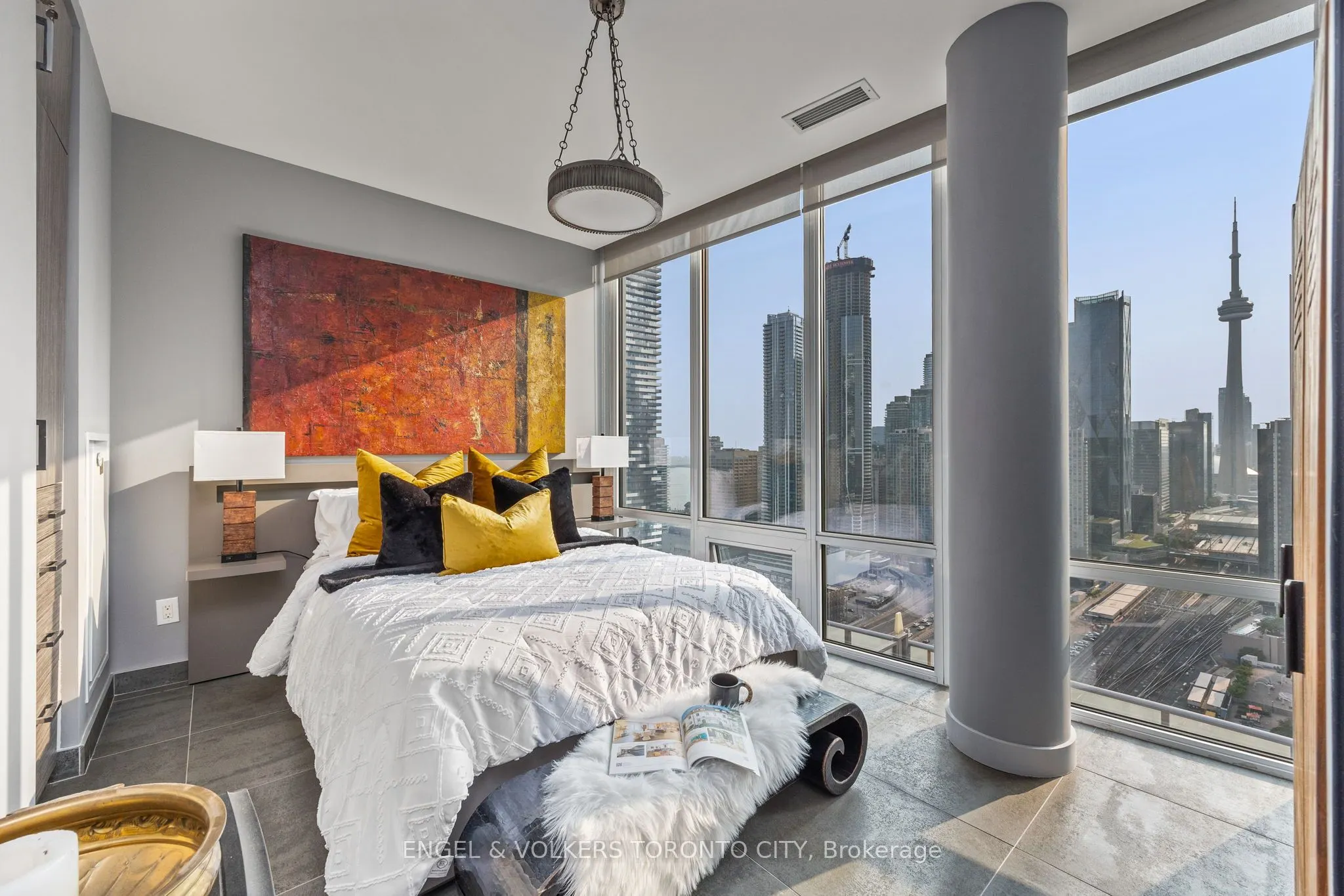 1 Market Street, #PH3301