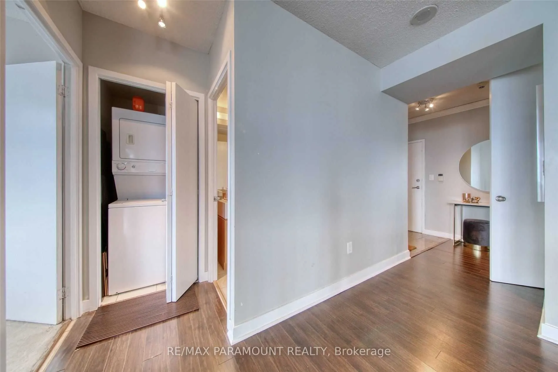 10 Navy Wharf Court, #3912