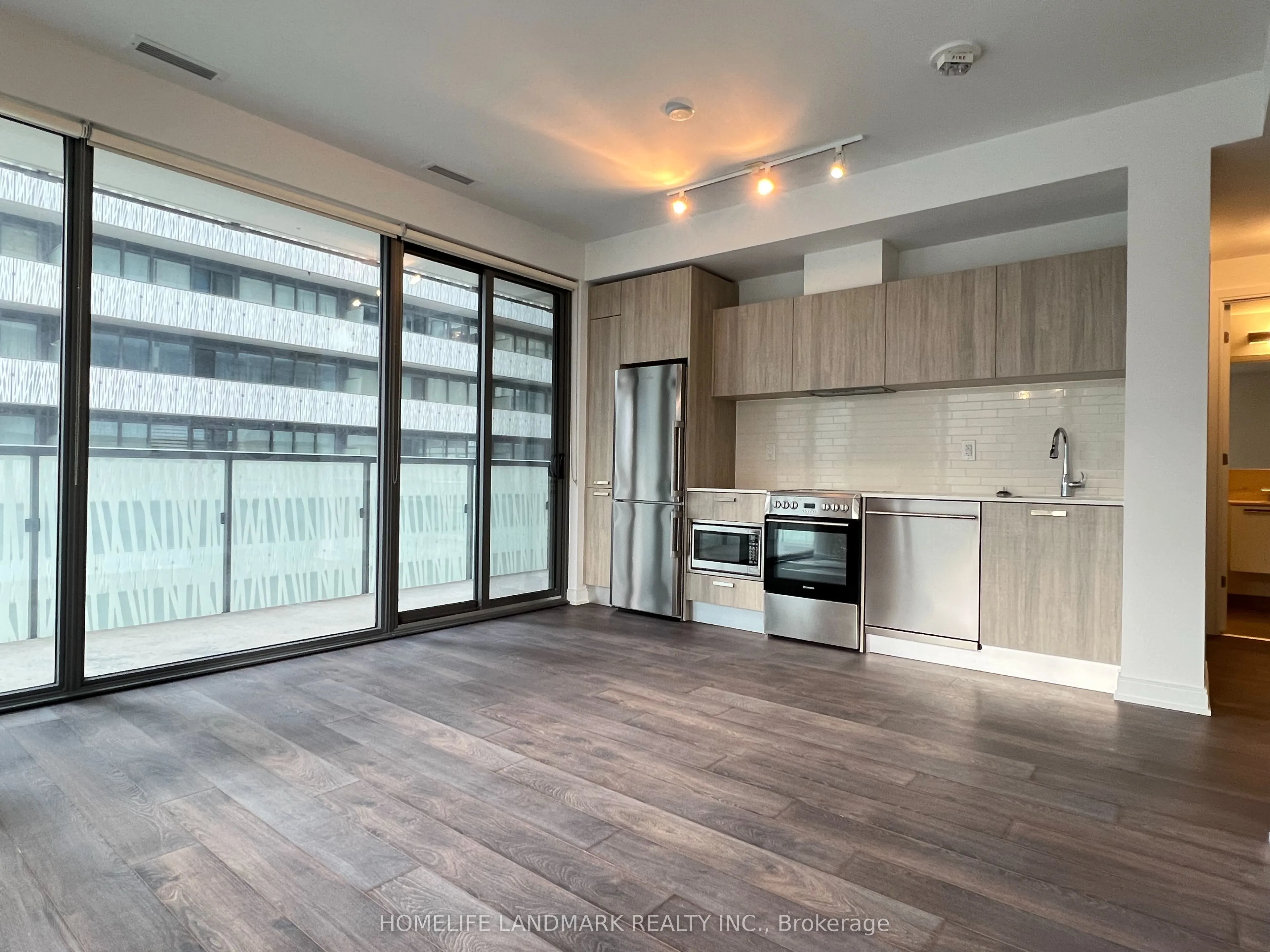 50 Charles Street E, #505