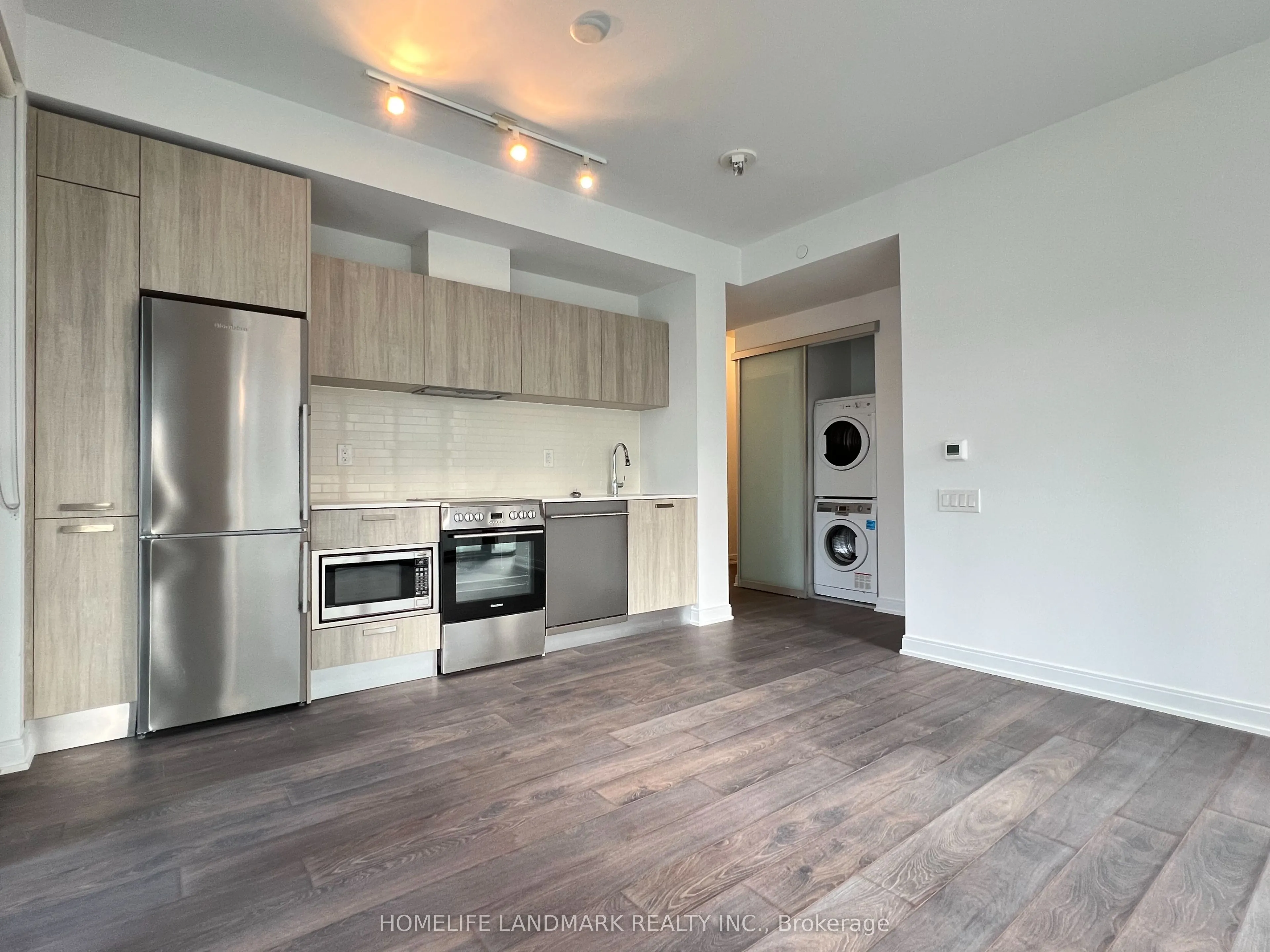 50 Charles Street E, #505