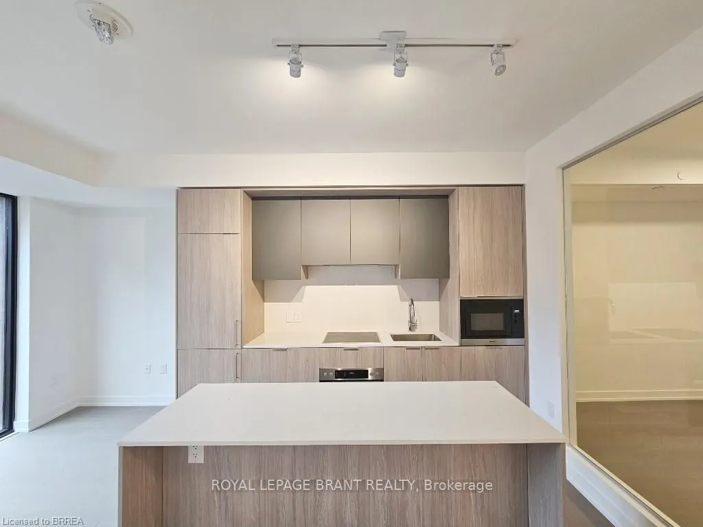 123 Portland Street, #305