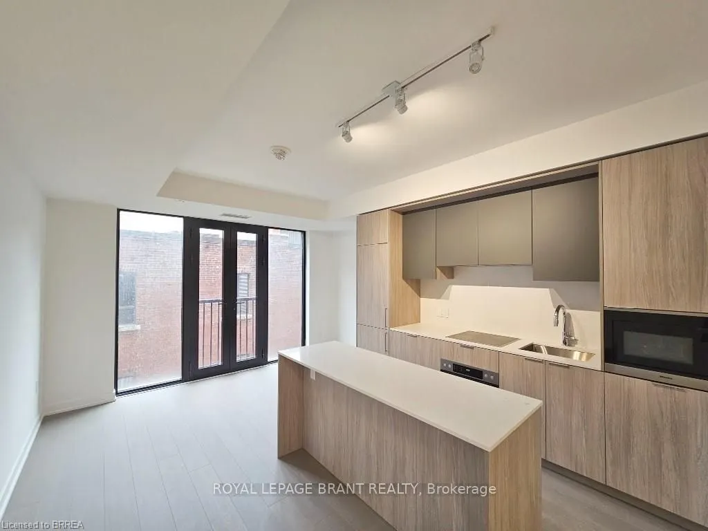 123 Portland Street, #305