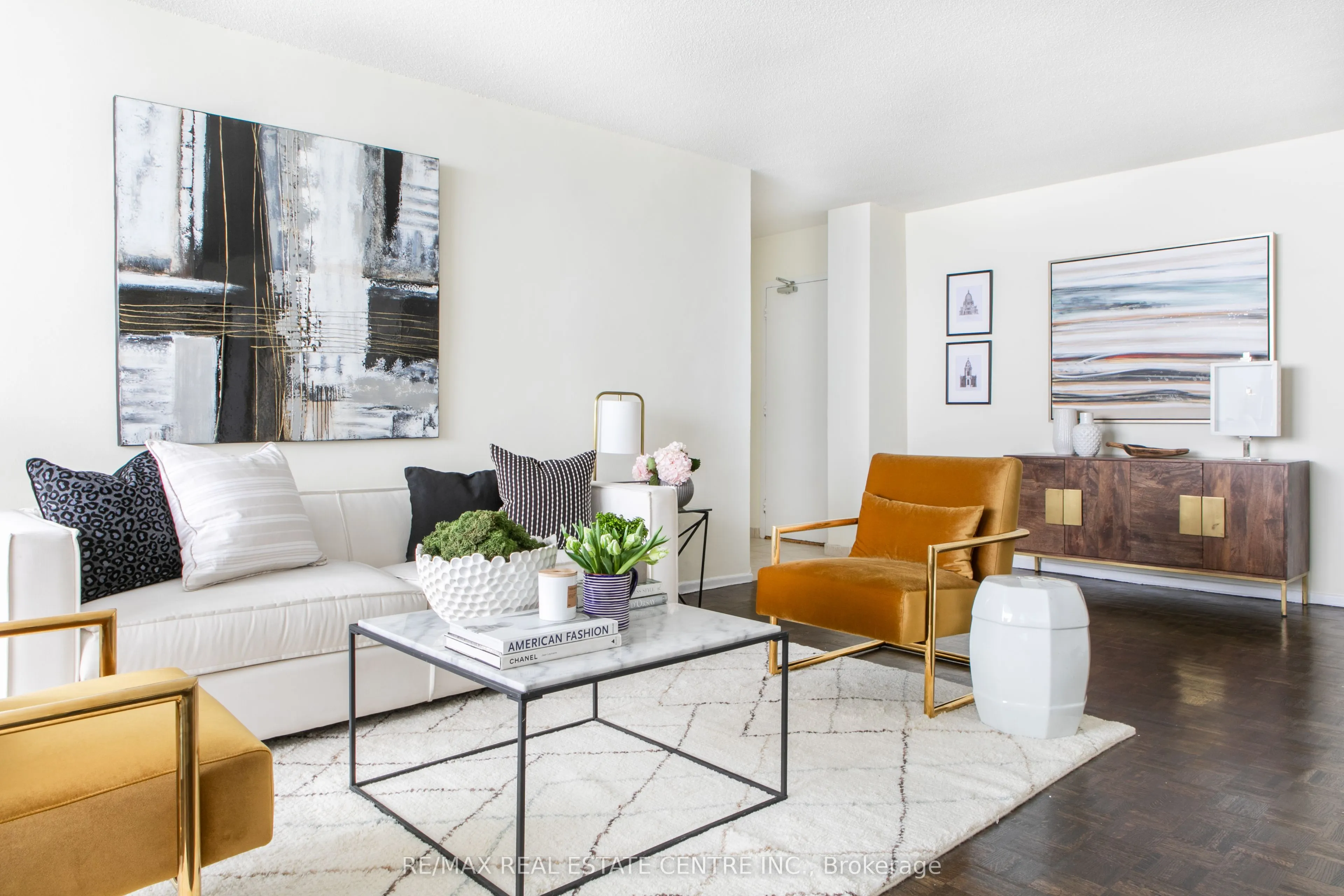 150 Graydon Hall Drive, #209