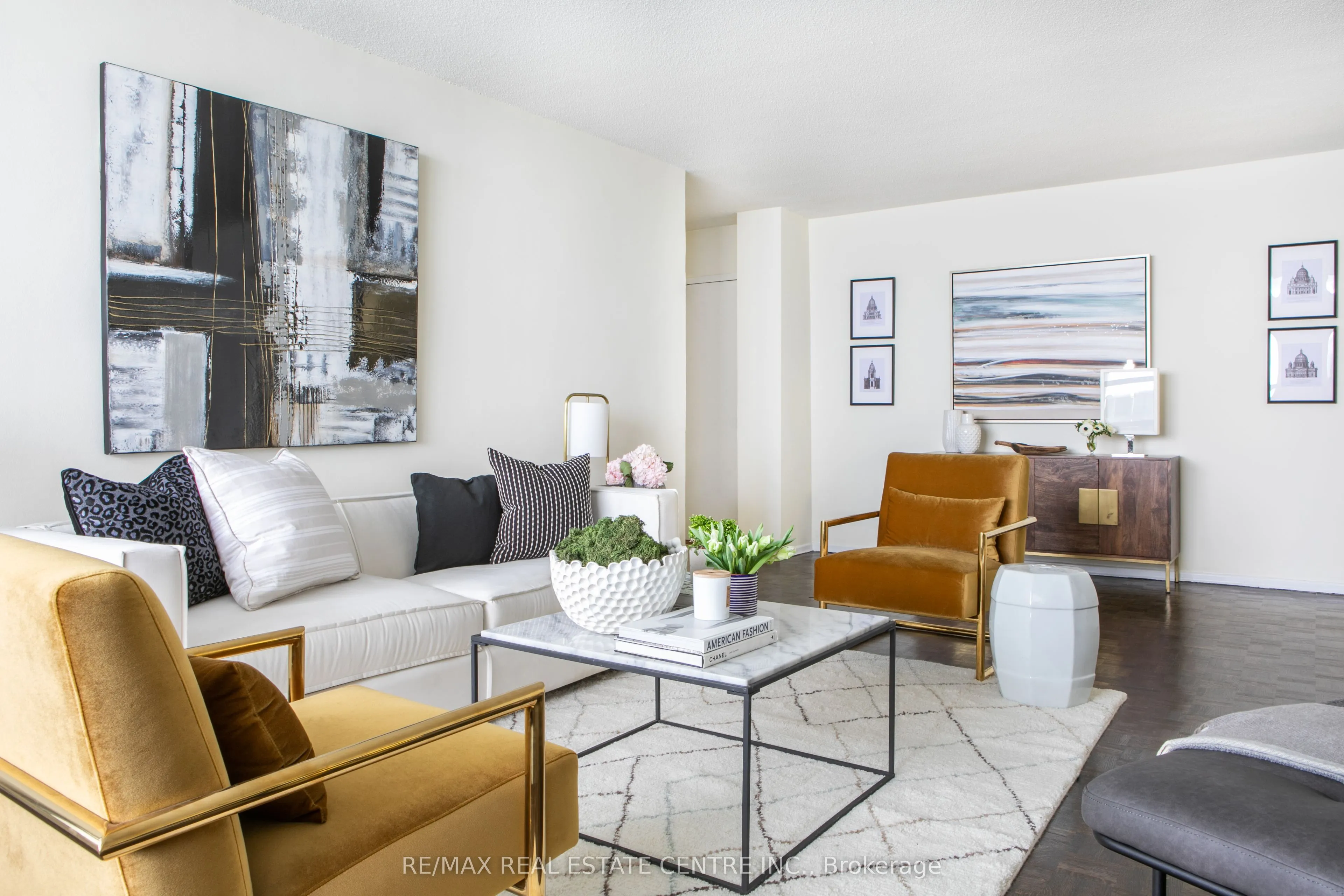 150 Graydon Hall Drive, #209