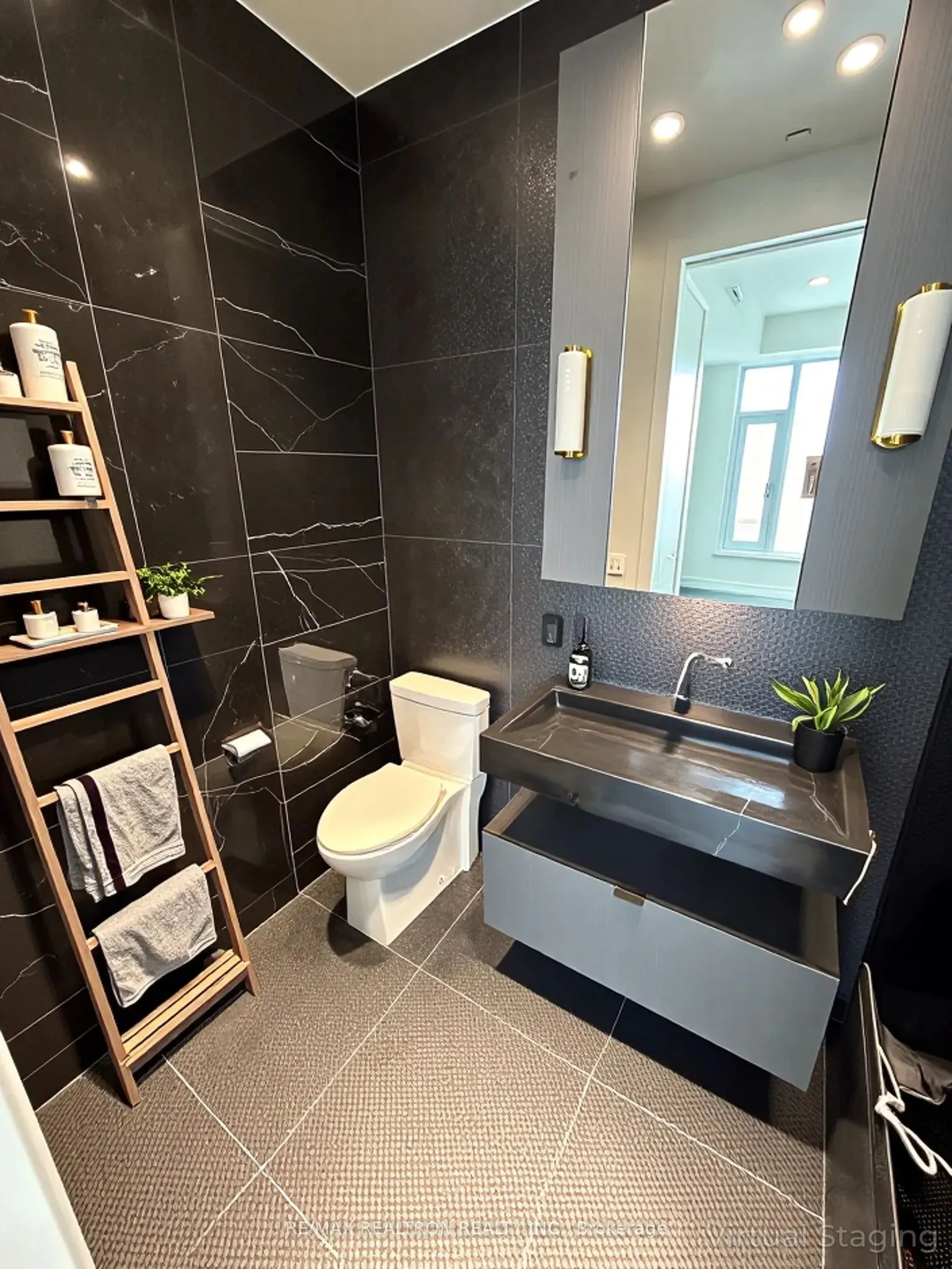 11 Yorkville Avenue, #5804