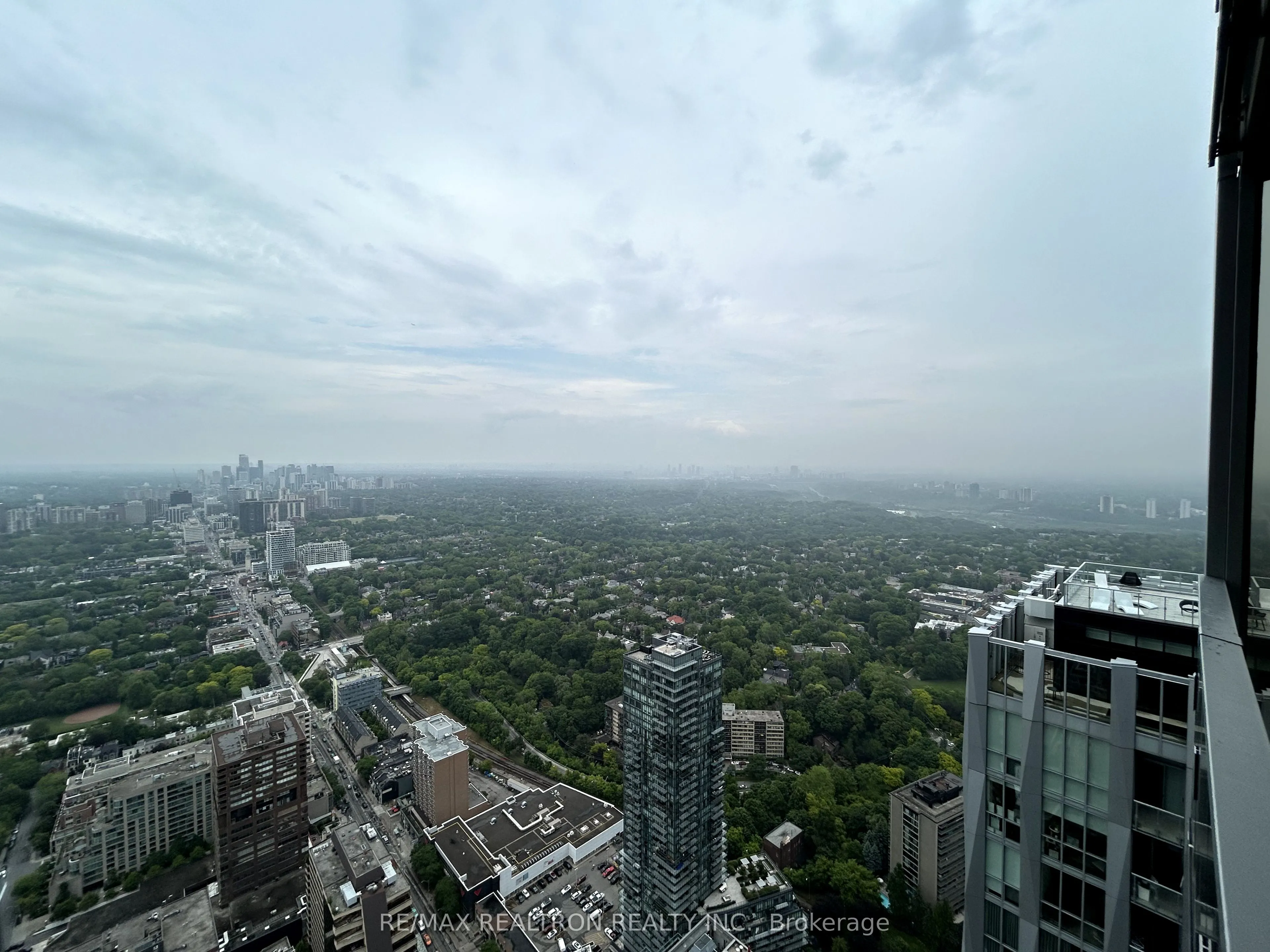11 Yorkville Avenue, #5804
