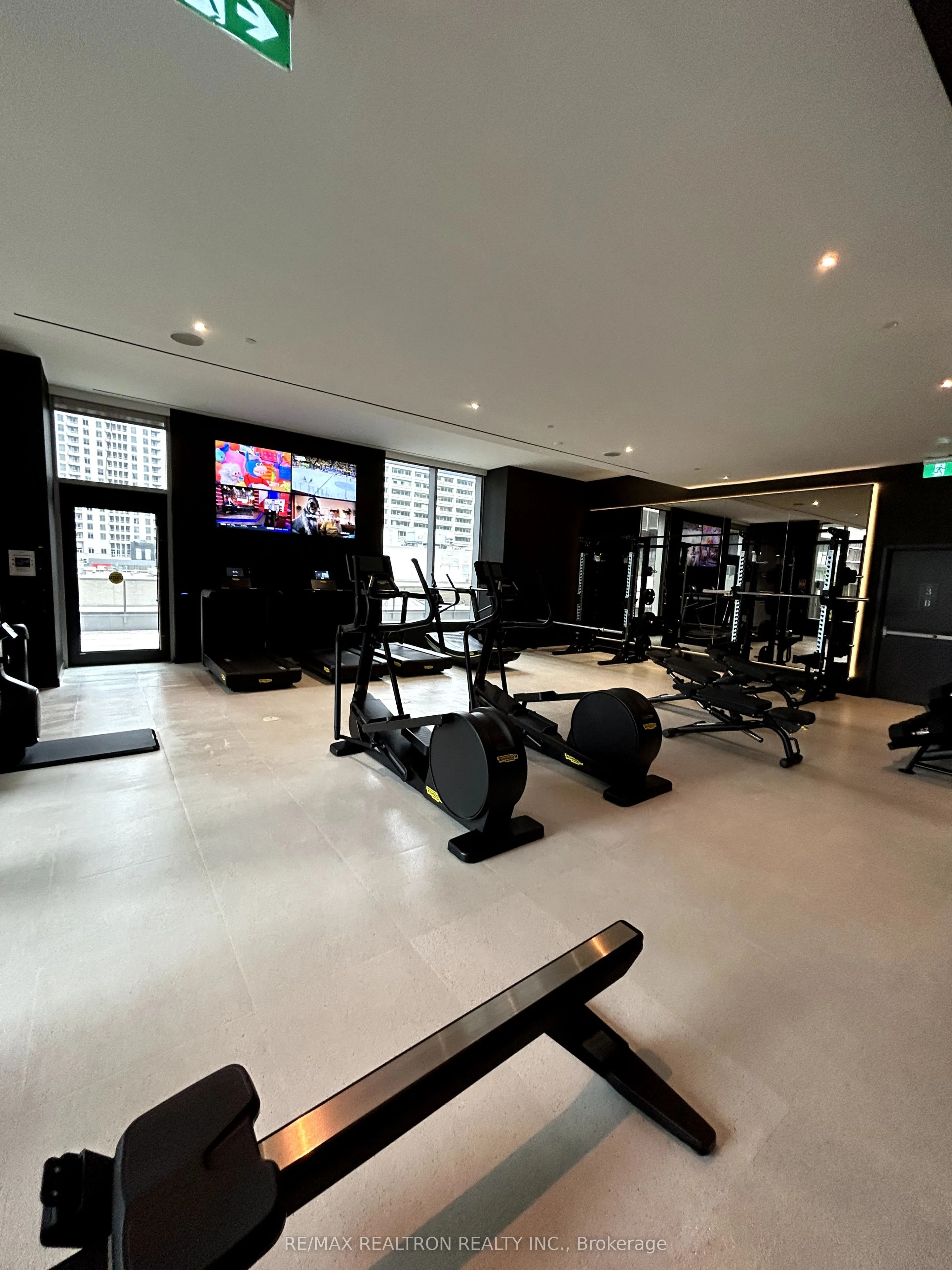 11 Yorkville Avenue, #5804