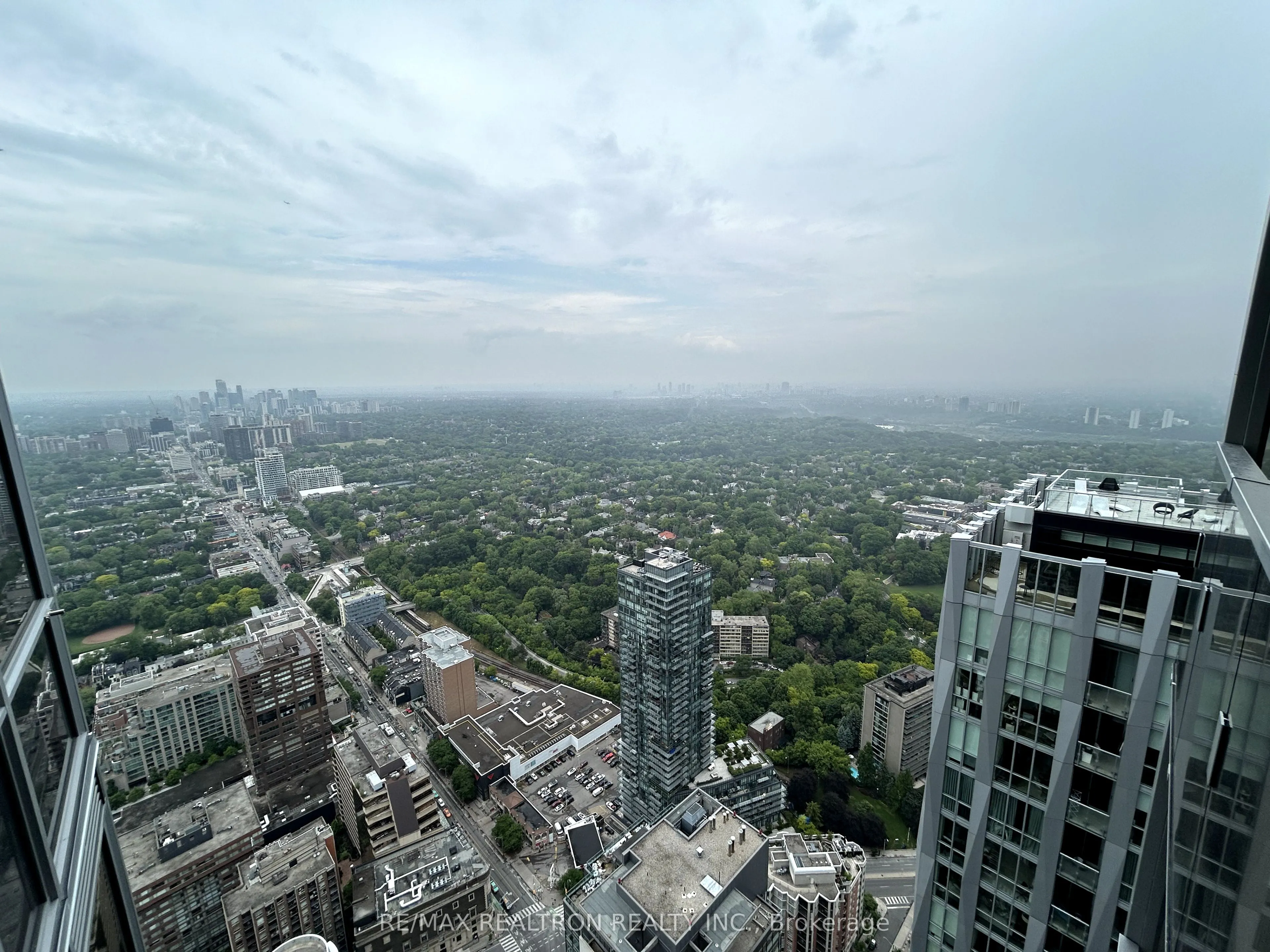 11 Yorkville Avenue, #5804