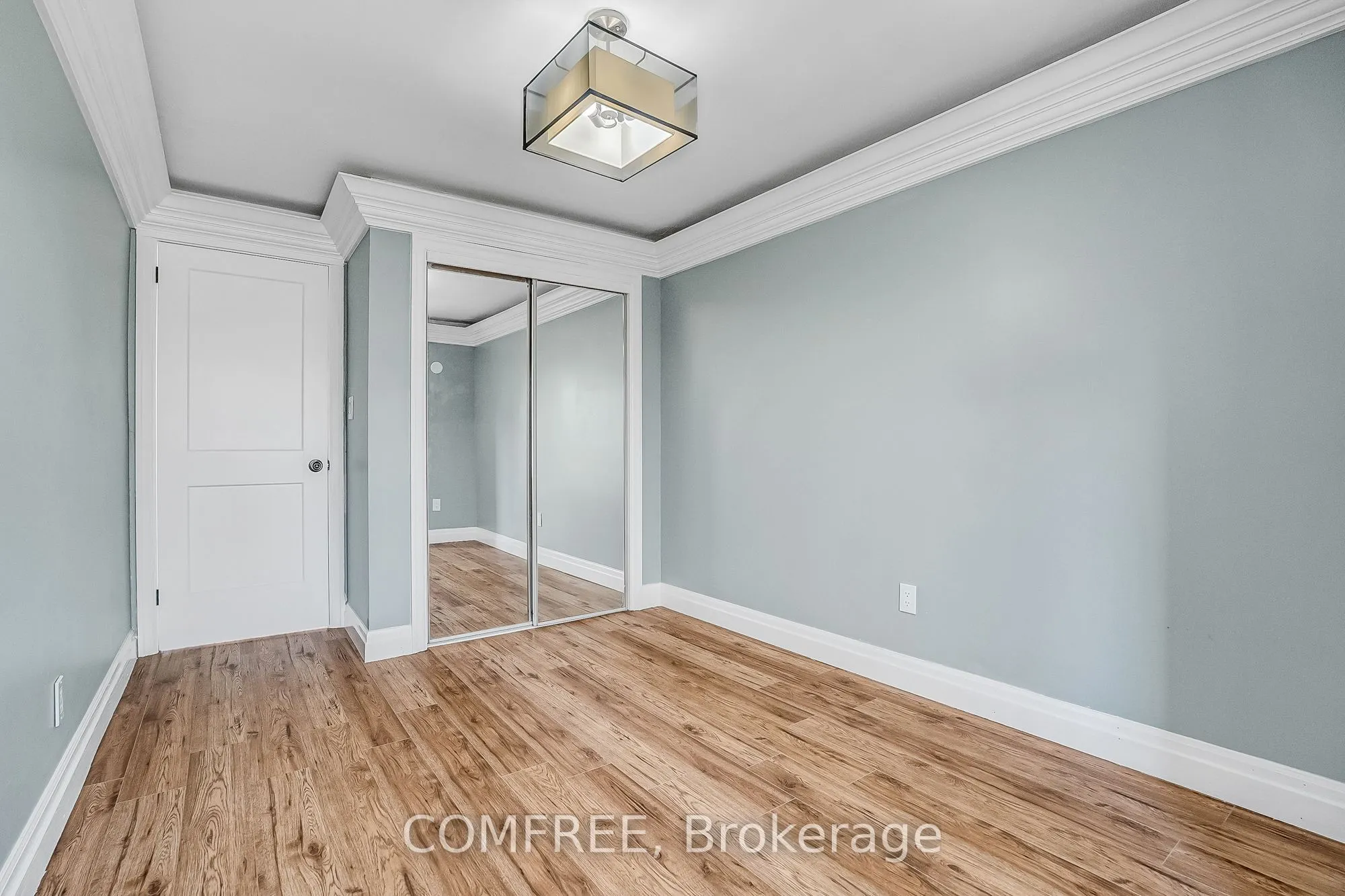 759 Eglinton Avenue E