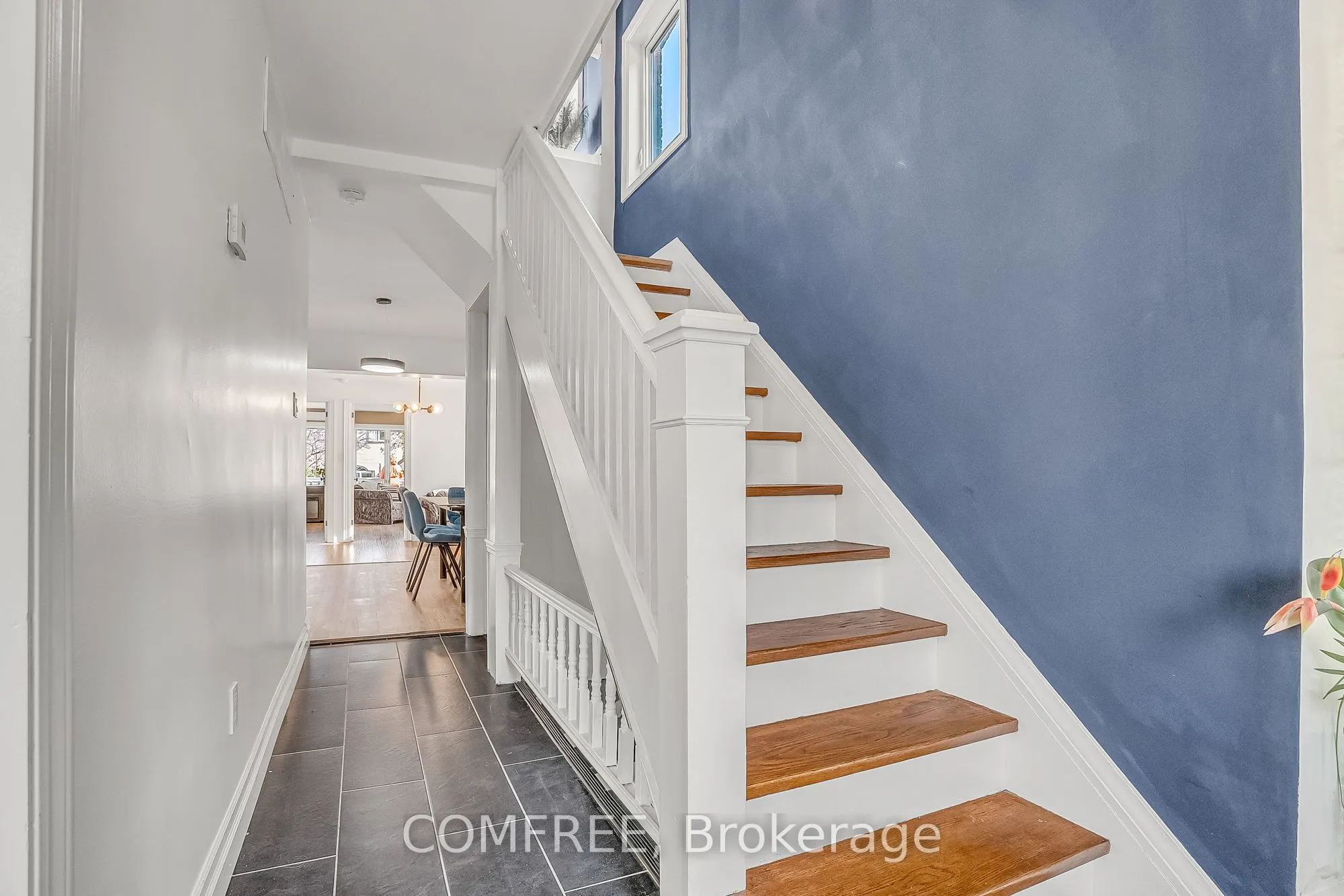 759 Eglinton Avenue E