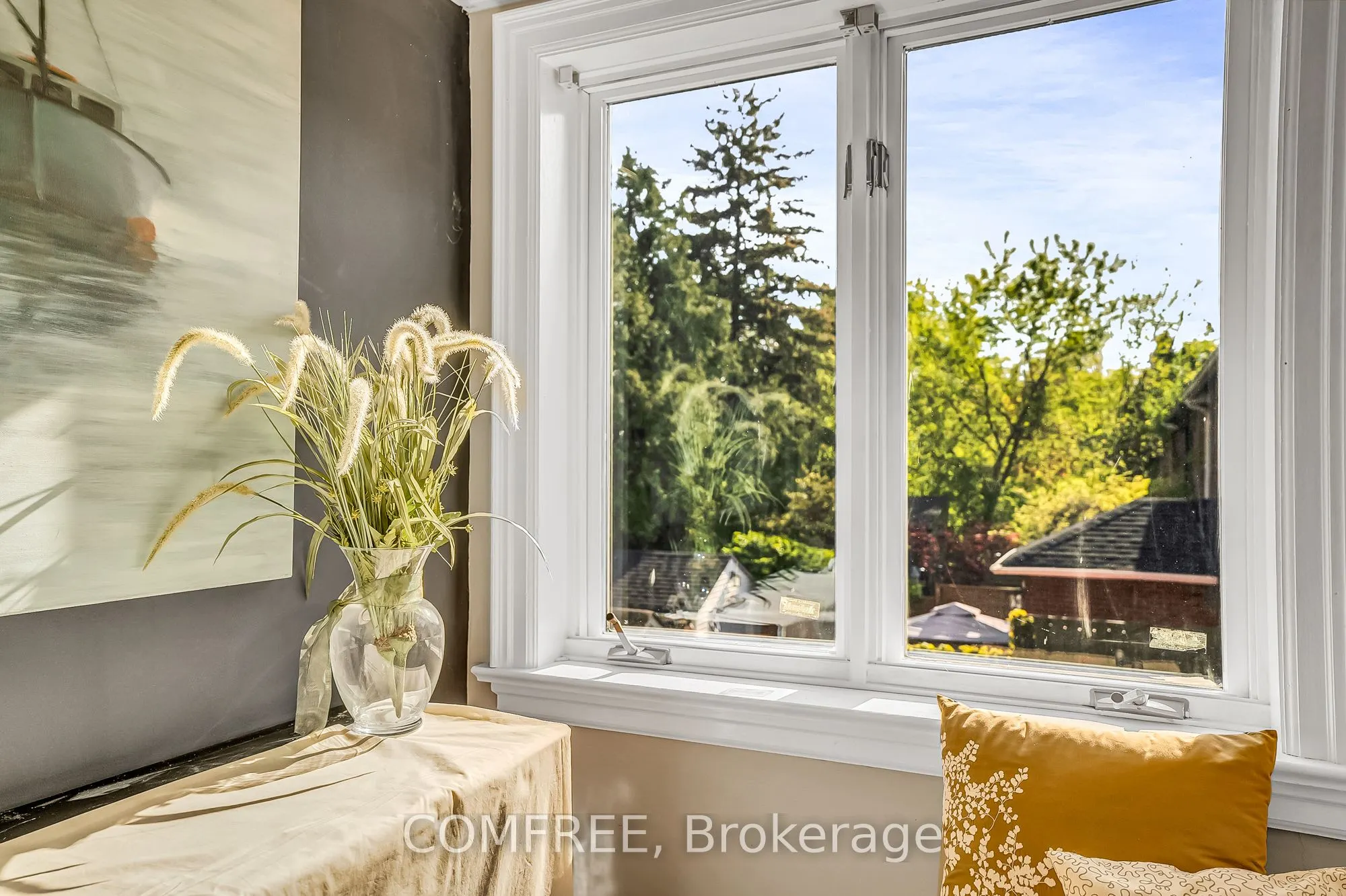 759 Eglinton Avenue E