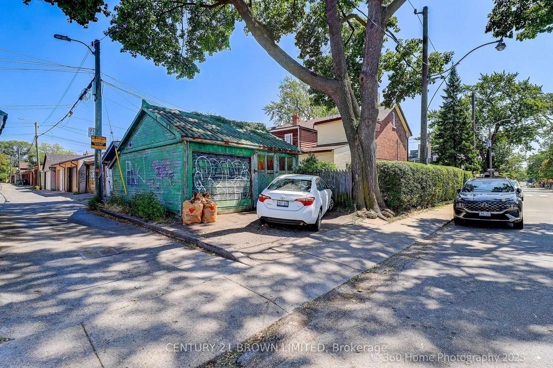 112 Lindsey Avenue
