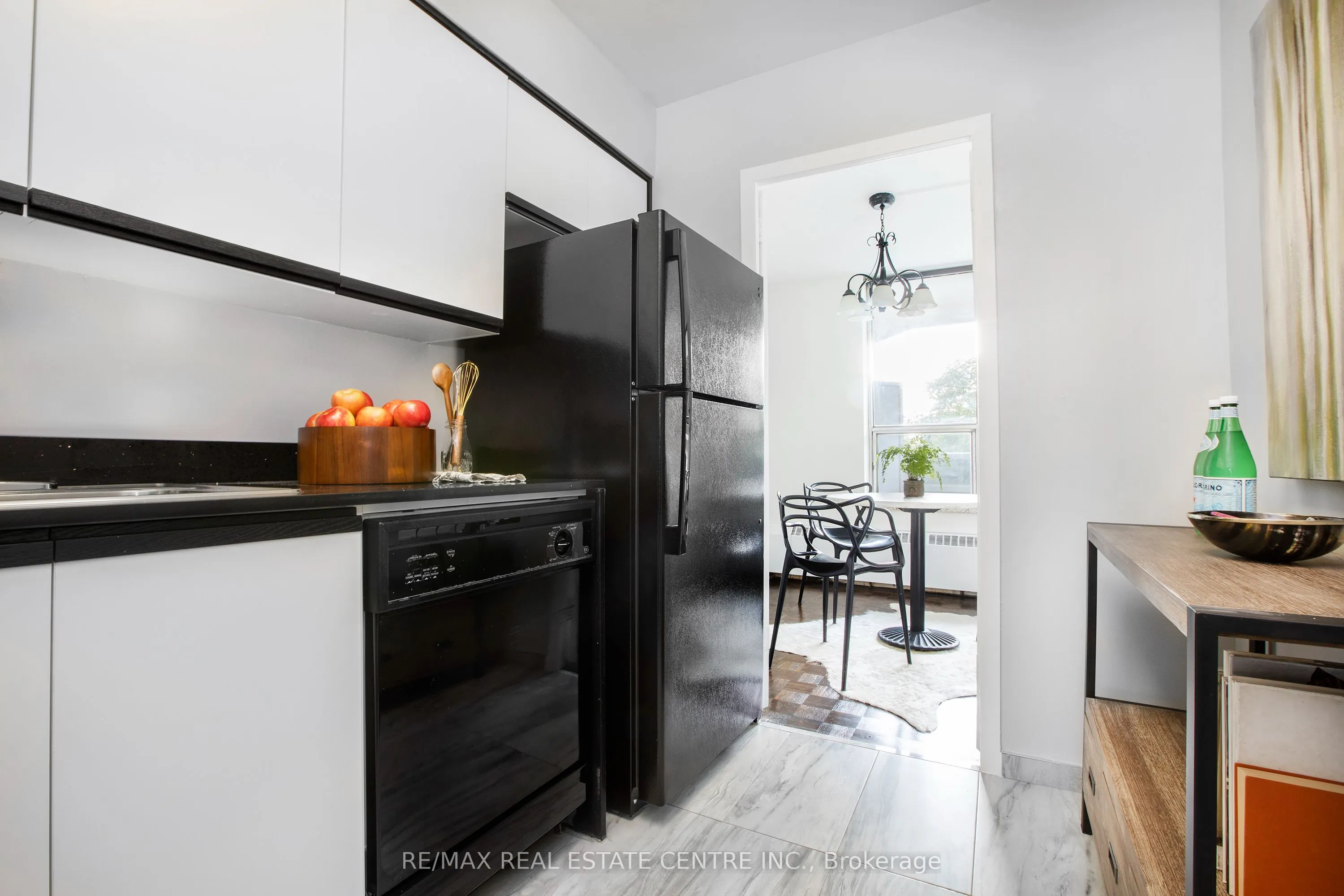 150 Graydon Hall Drive, #204