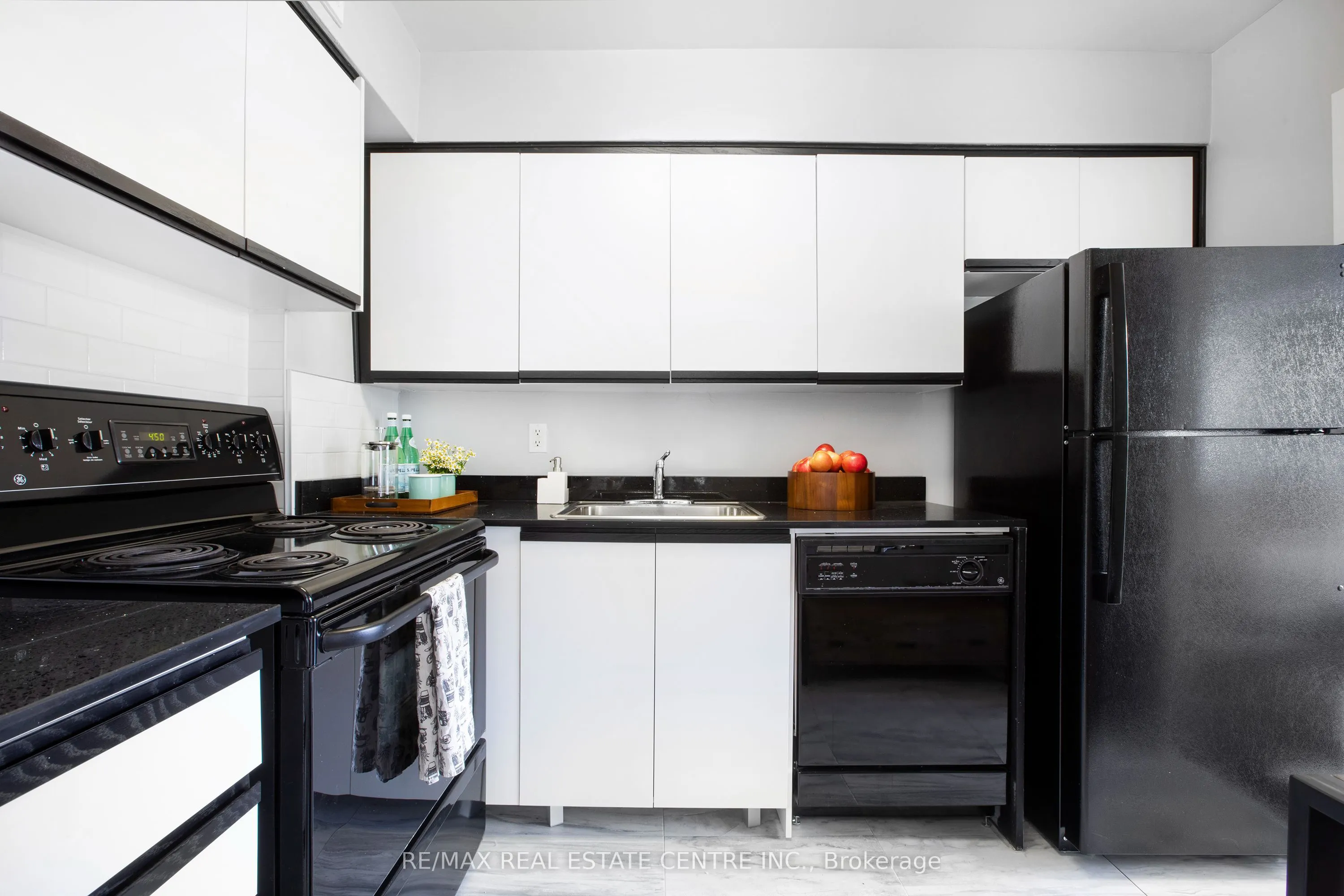 150 Graydon Hall Drive, #204