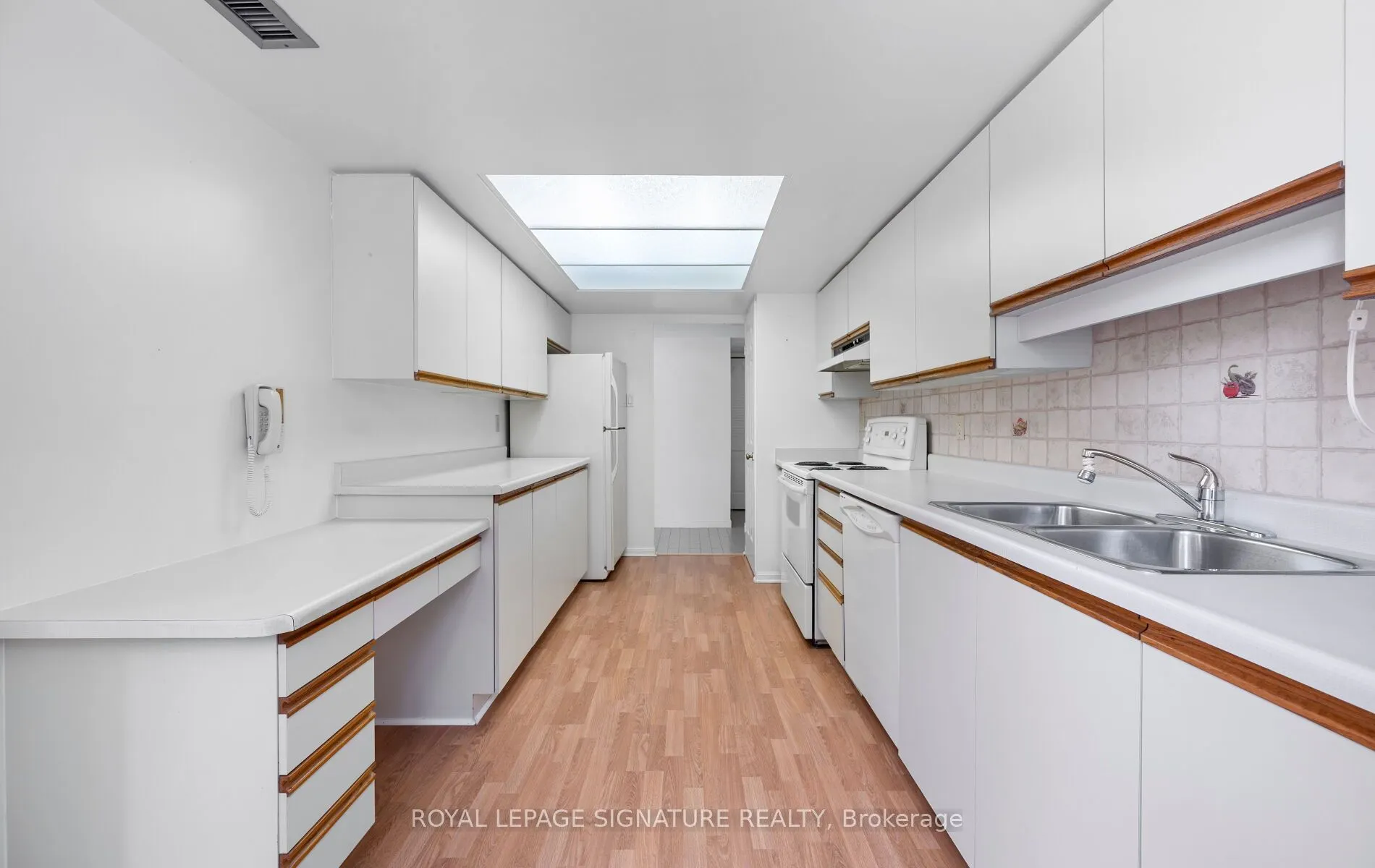 255 The Donway W, #115
