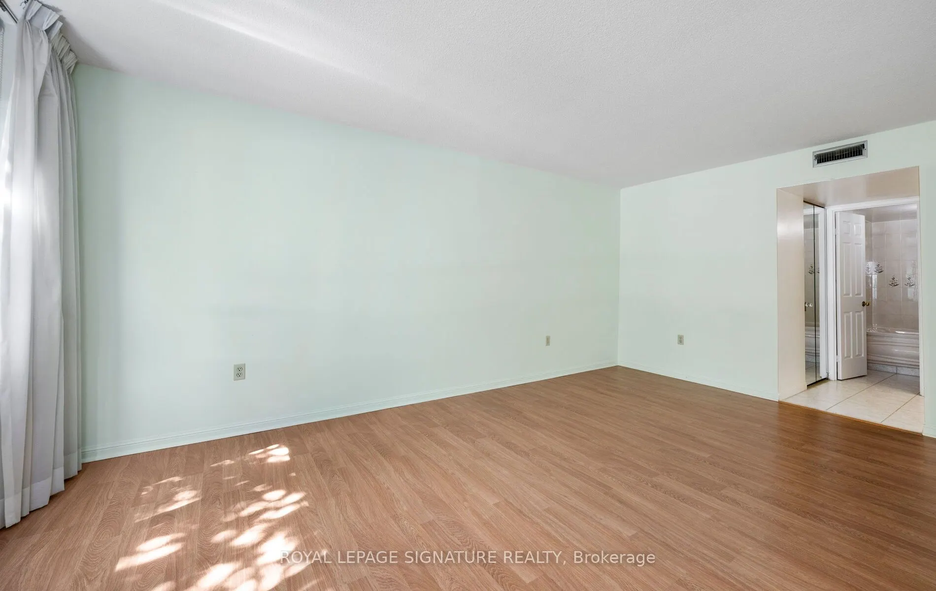 255 The Donway W, #115