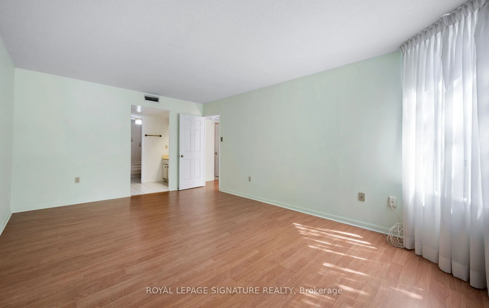 255 The Donway W, #115