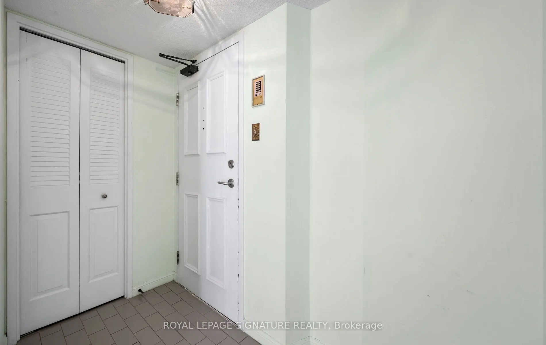 255 The Donway W, #115