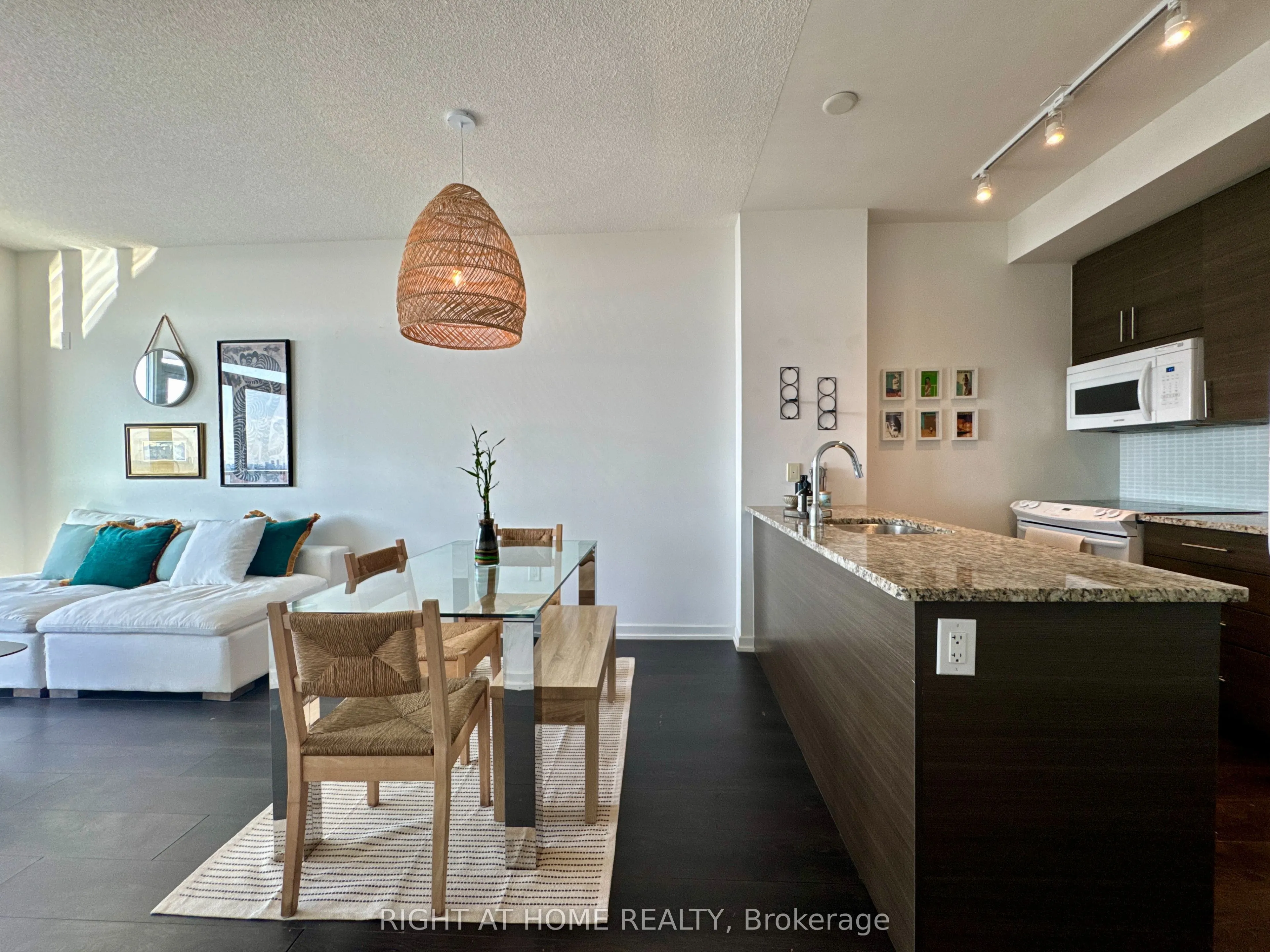 70 Forest Manor Road, #2109