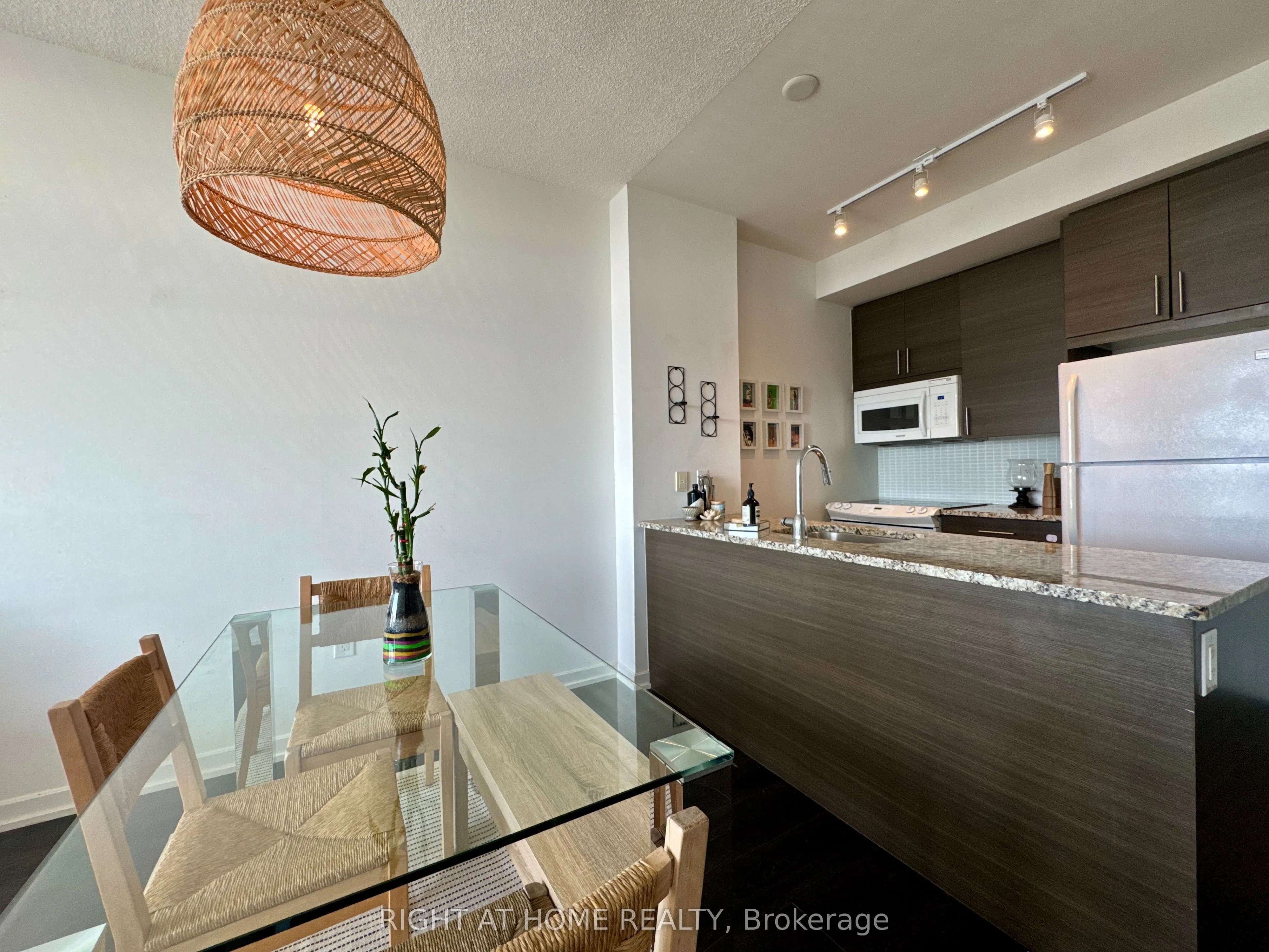 70 Forest Manor Road, #2109