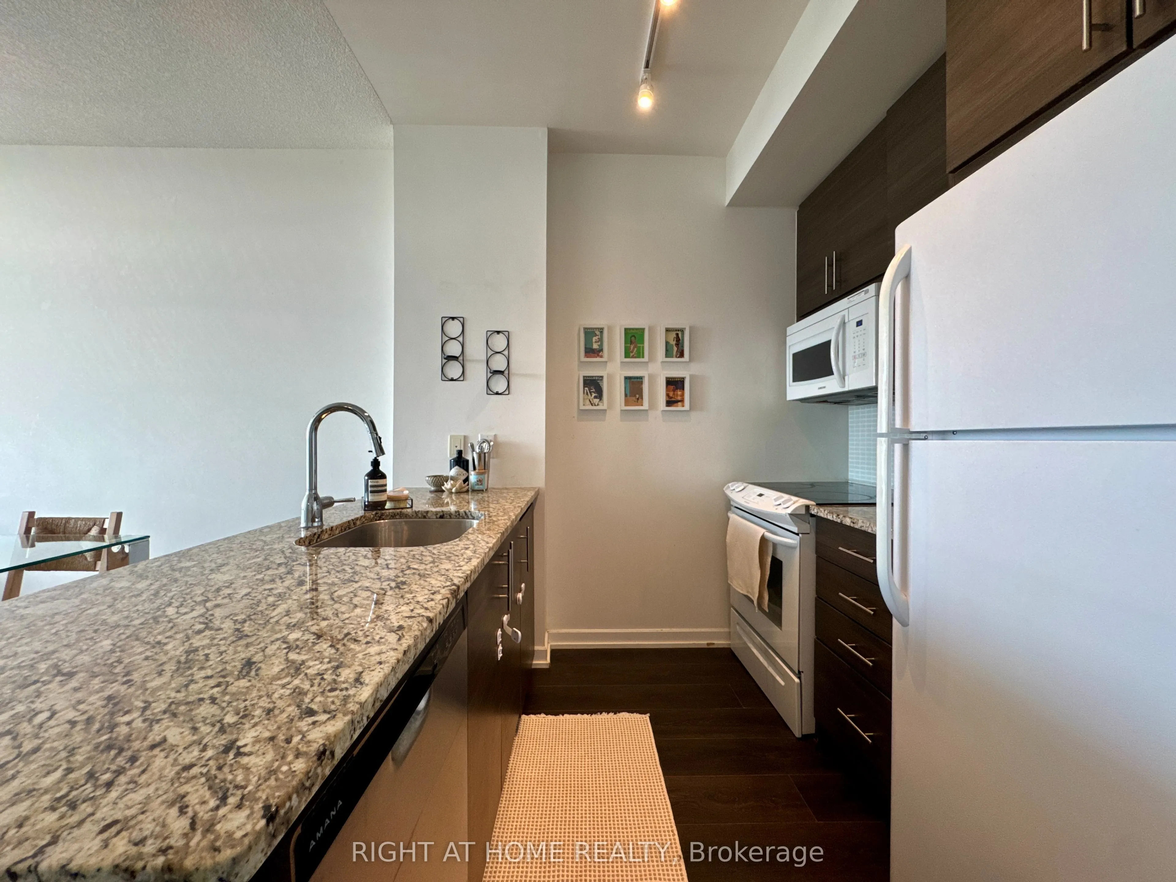 70 Forest Manor Road, #2109
