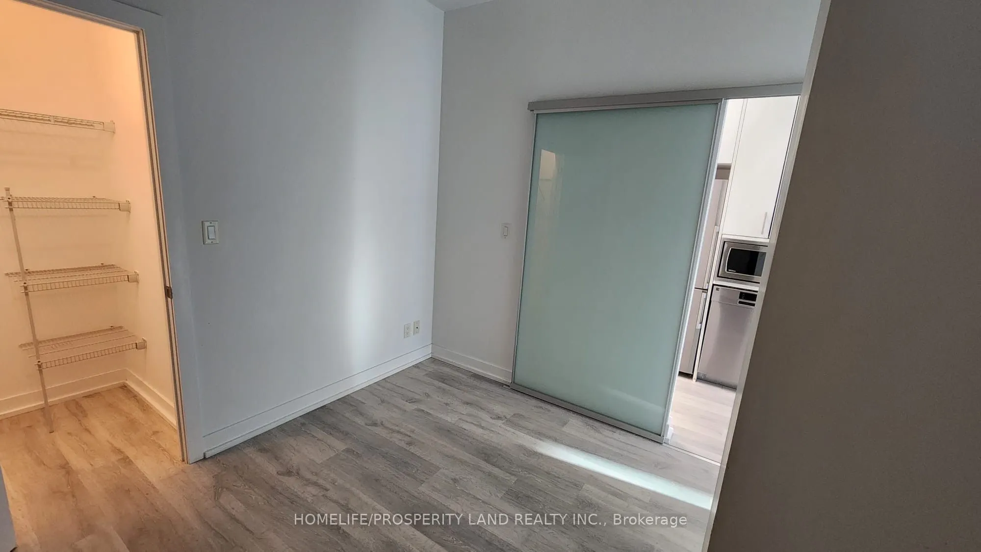 75 The Donway West, #404