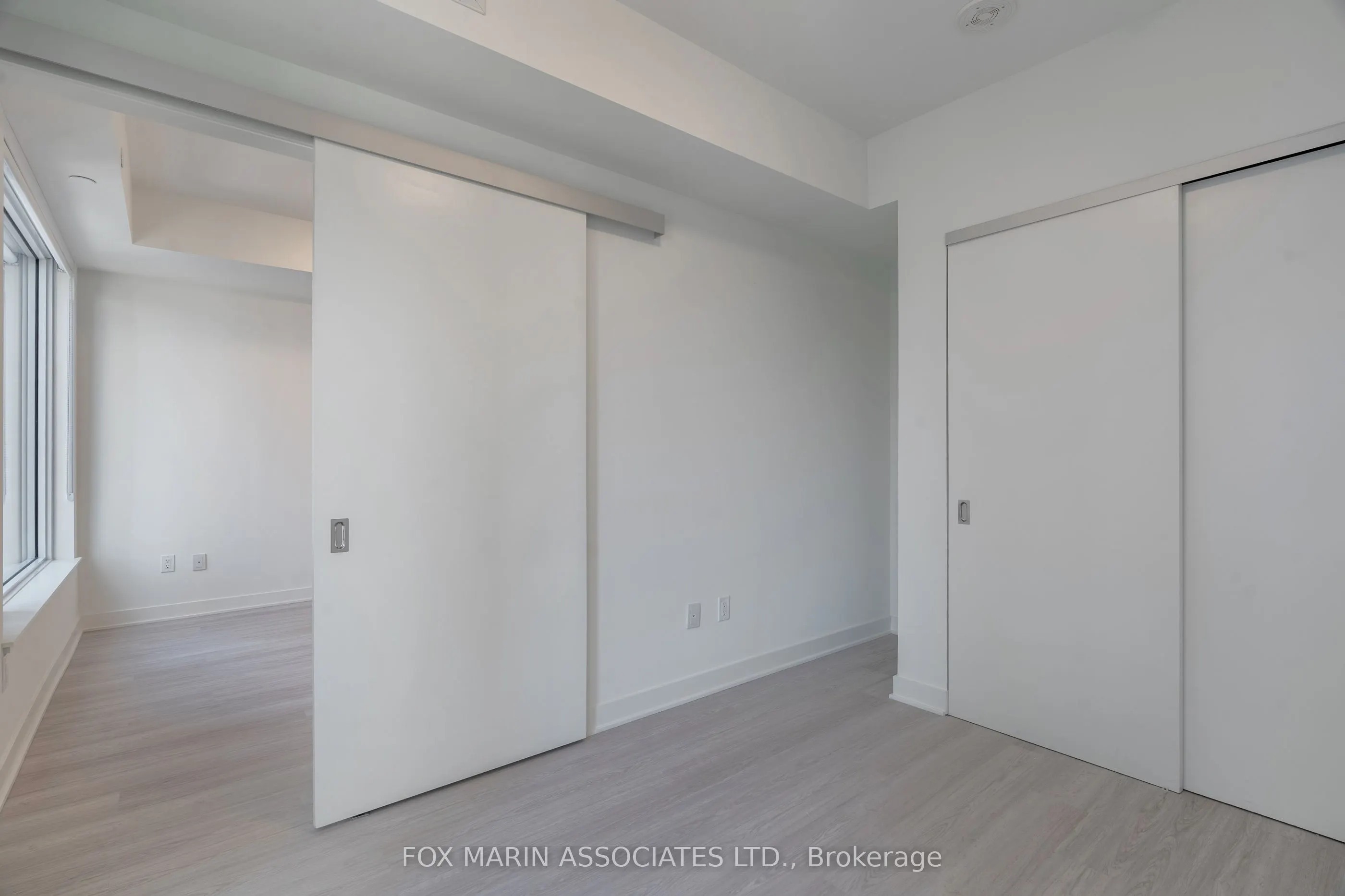 11 Yorkville Avenue, #808