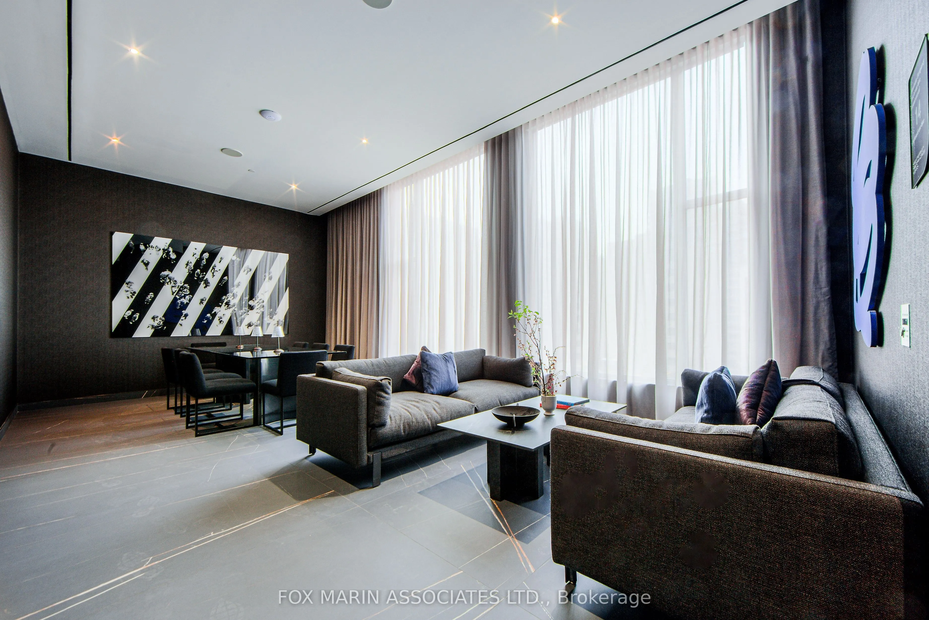 11 Yorkville Avenue, #808
