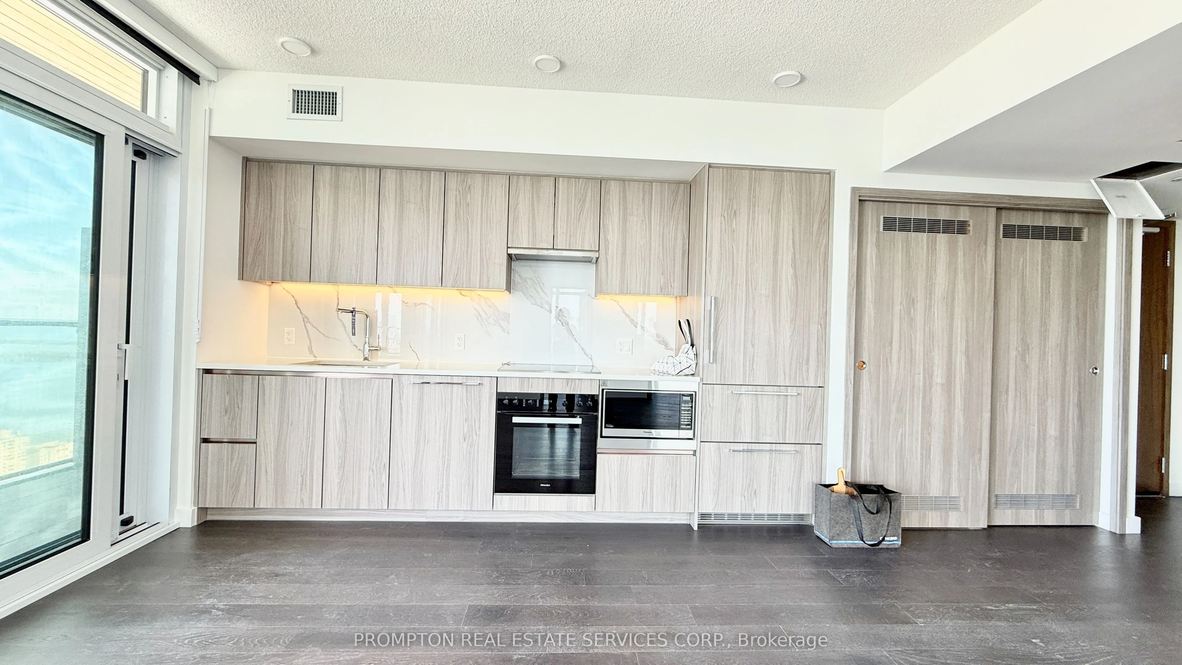 1 Concord Cityplace Way, #6502