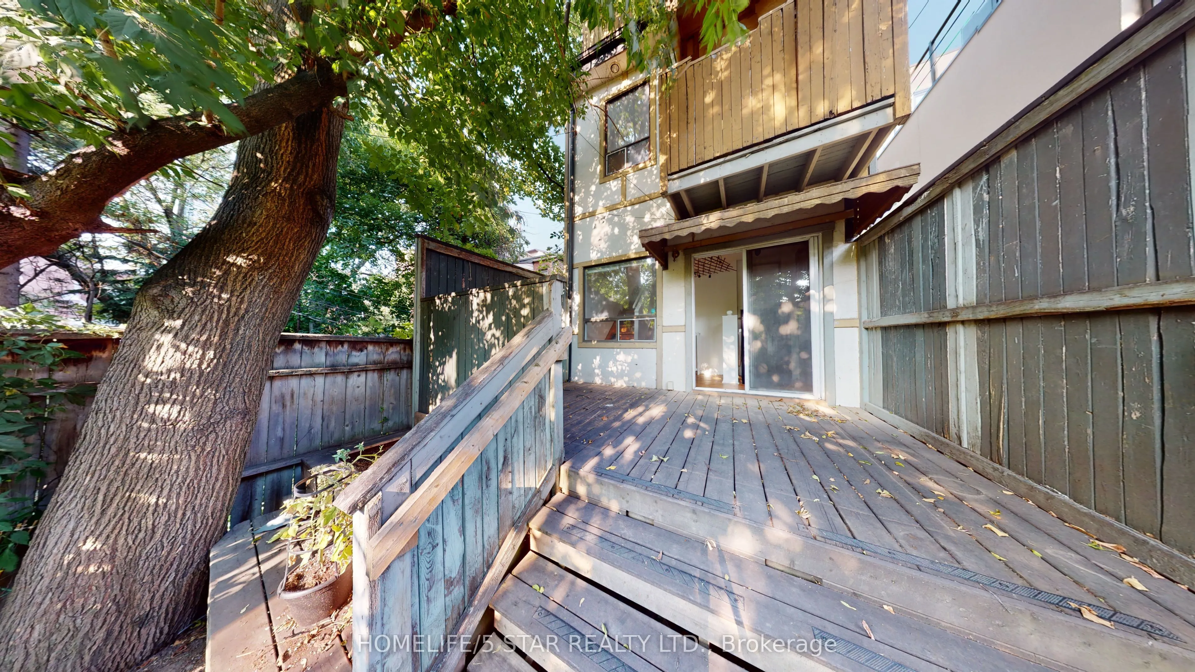634 Dovercourt Road, #Apt 4