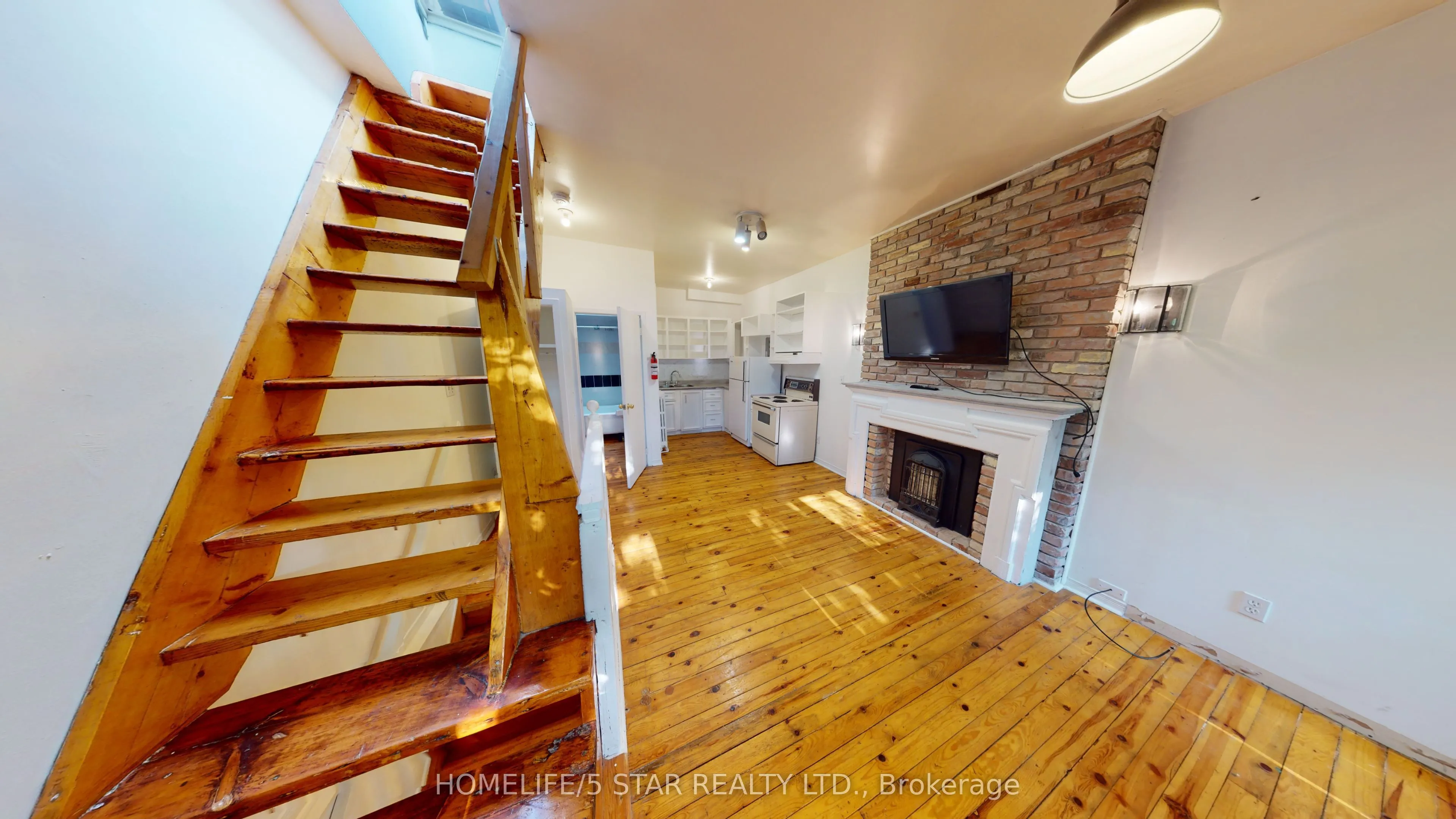 634 Dovercourt Road, #Apt 4