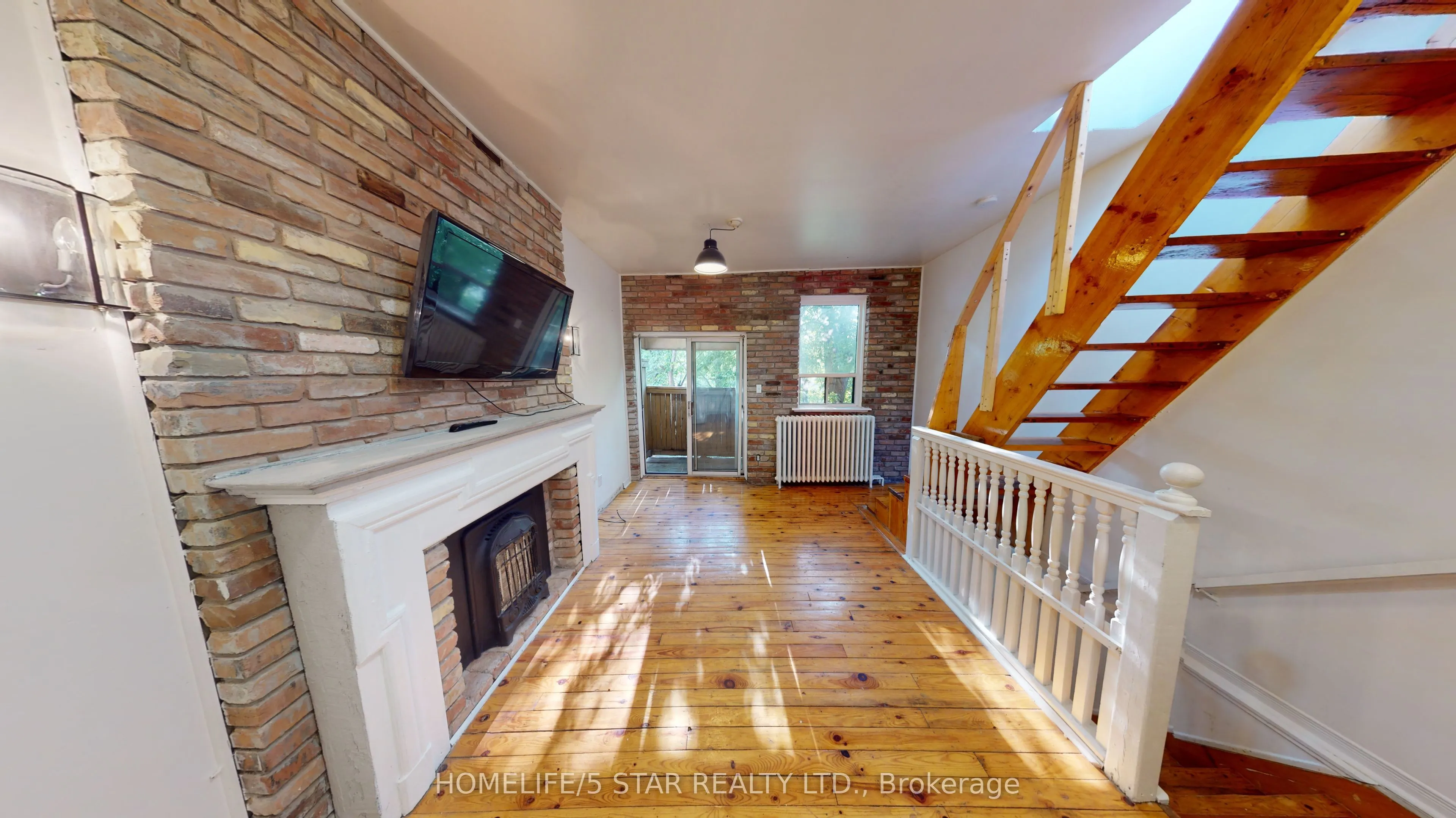 634 Dovercourt Road, #Apt 4