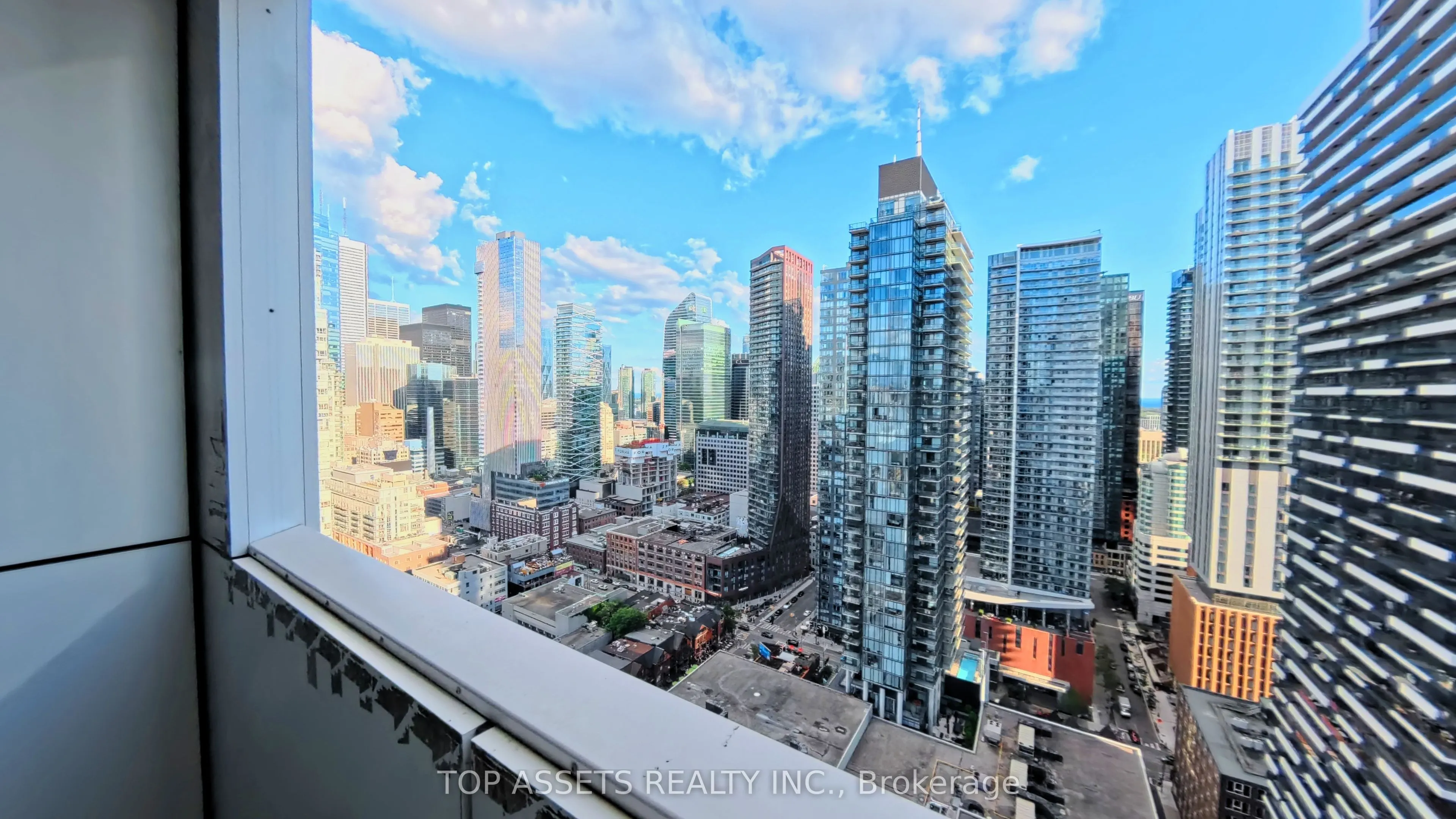 318 Richmond Street W, #3006