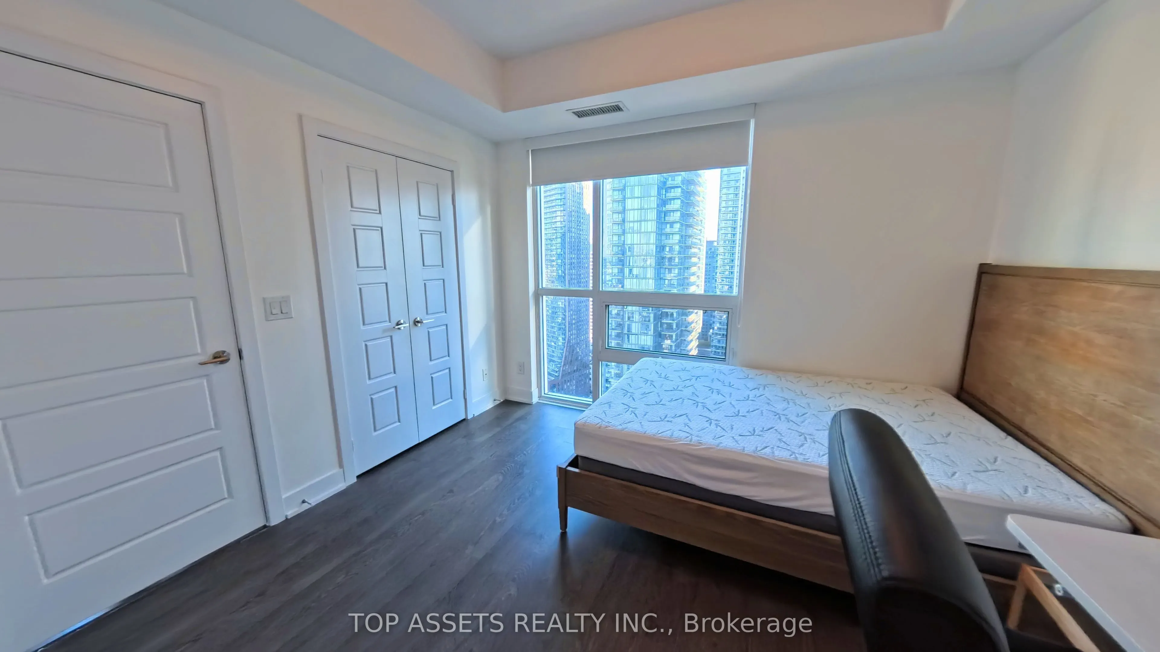 318 Richmond Street W, #3006