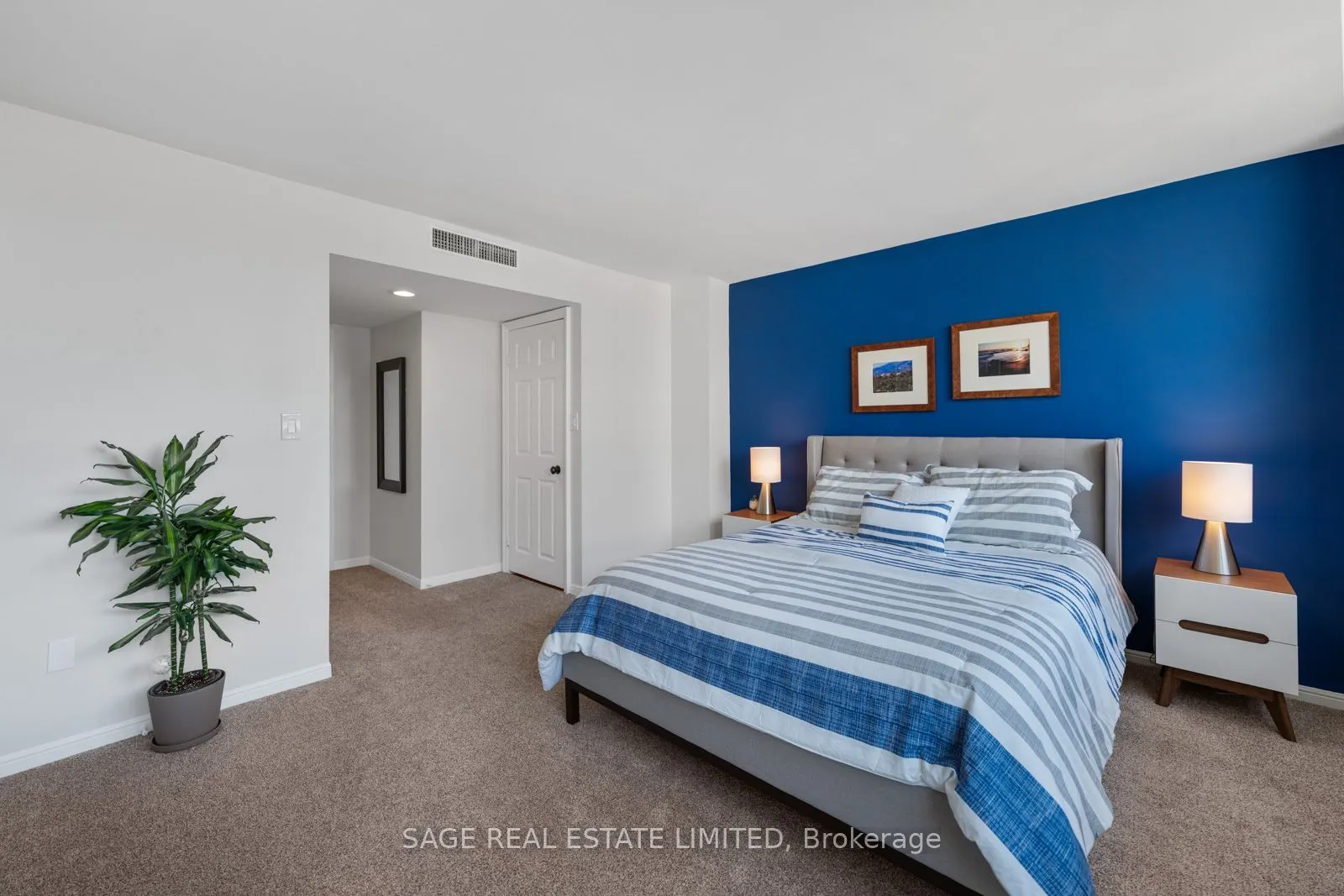 71 Charles Street E, #1206