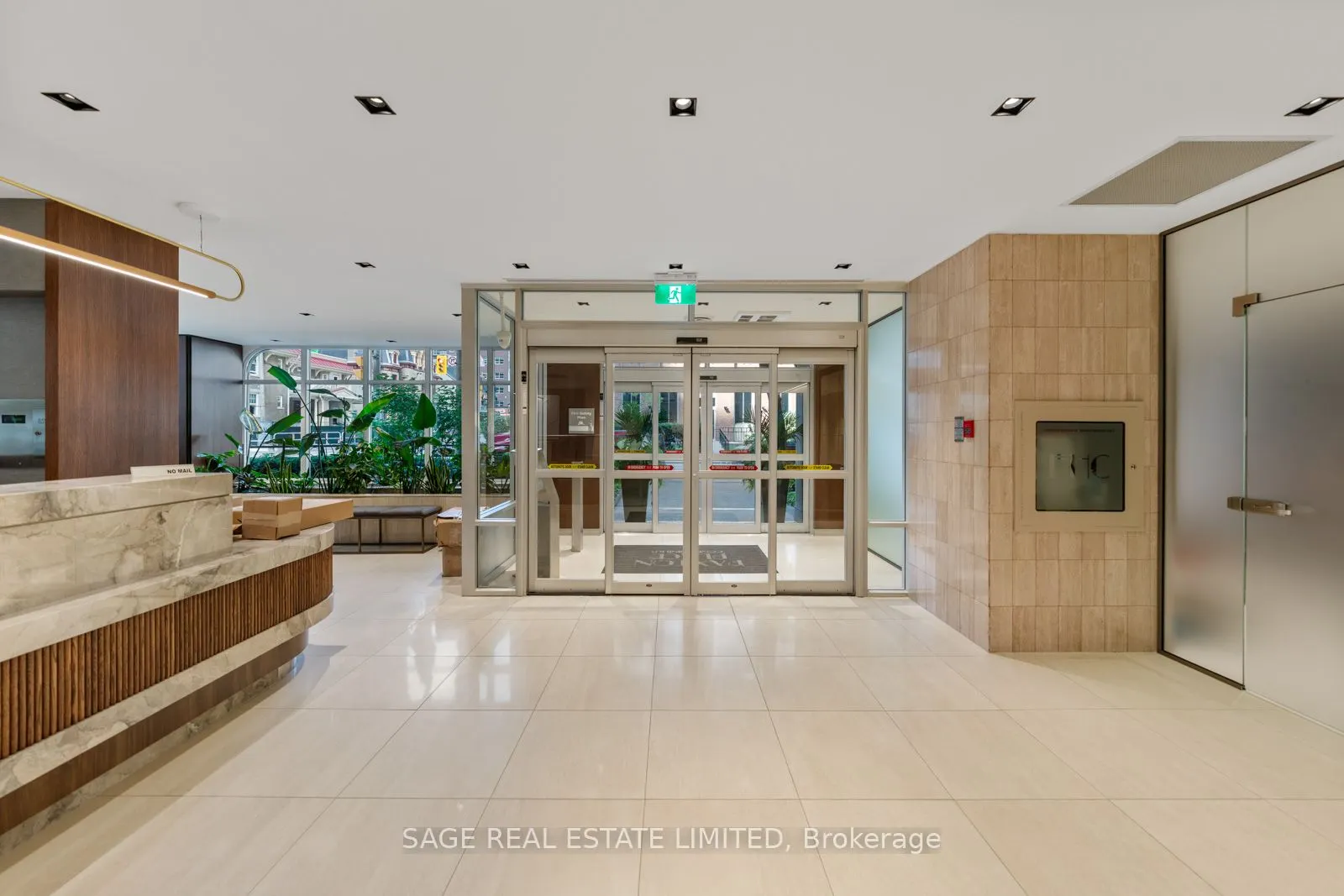 71 Charles Street E, #1206