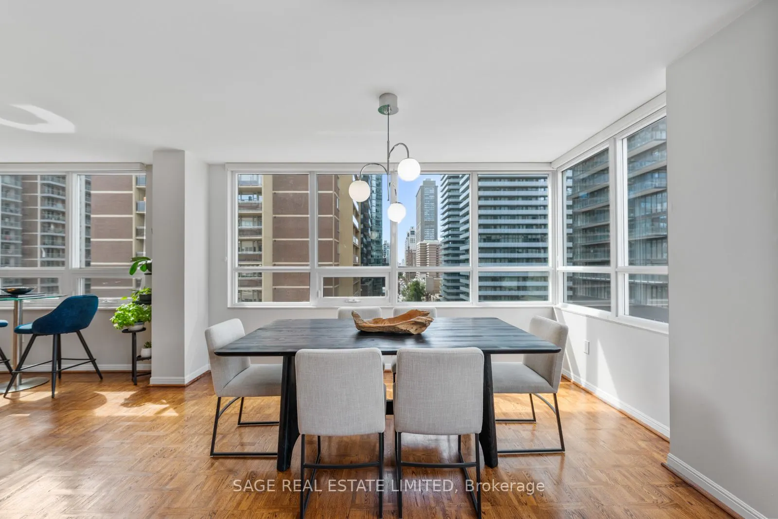 71 Charles Street E, #1206