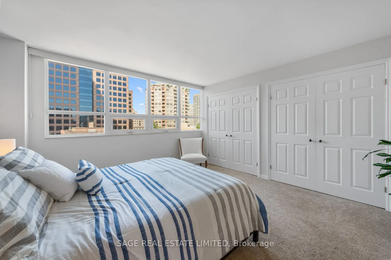 71 Charles Street E, #1206