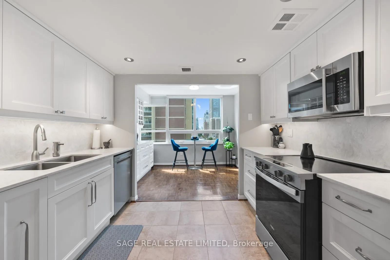 71 Charles Street E, #1206