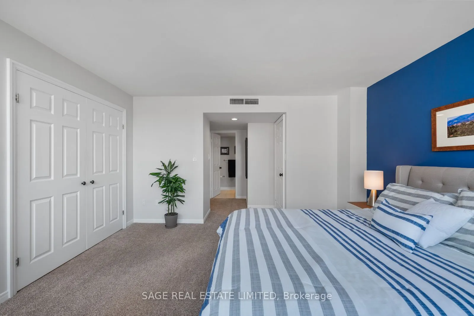 71 Charles Street E, #1206