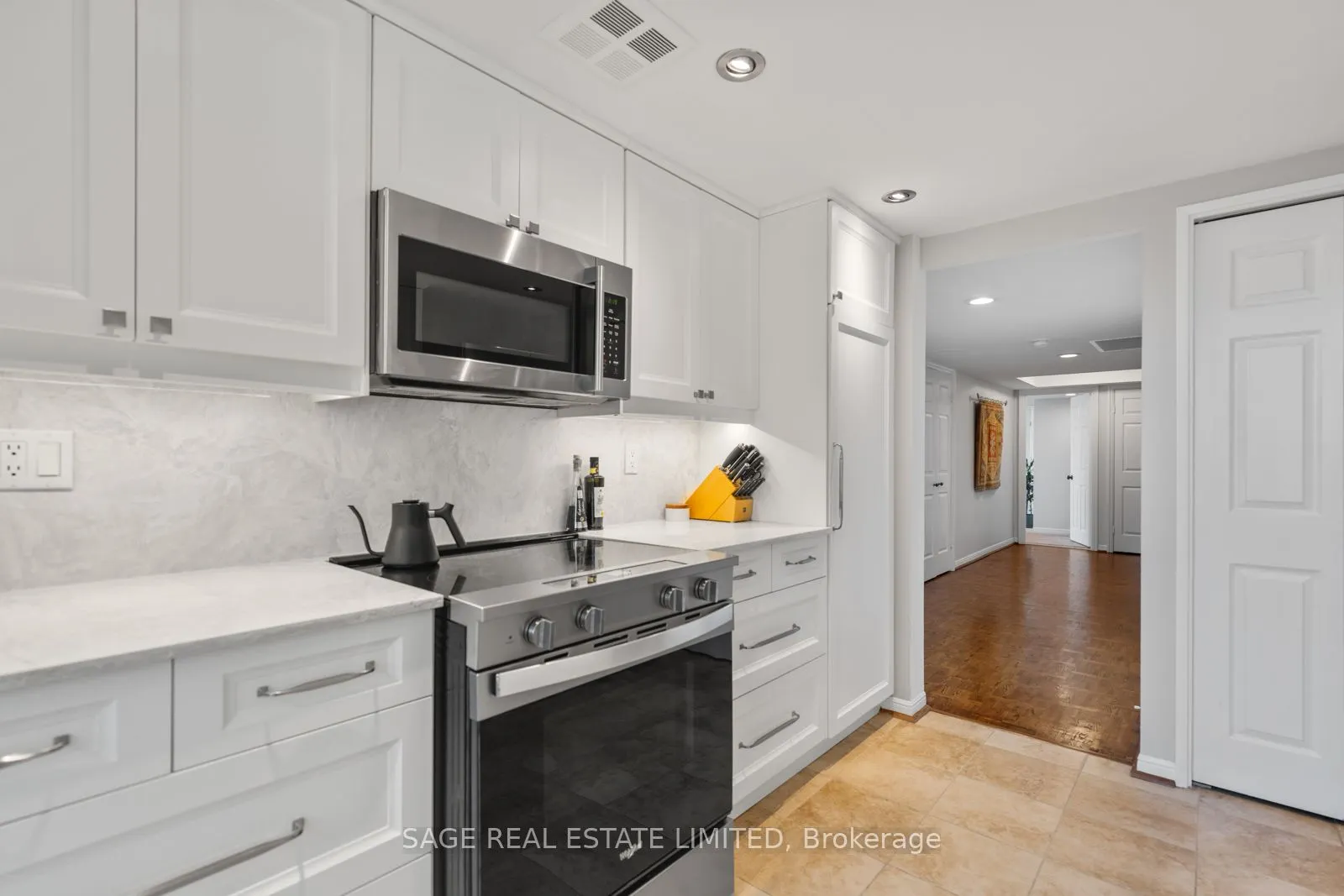 71 Charles Street E, #1206