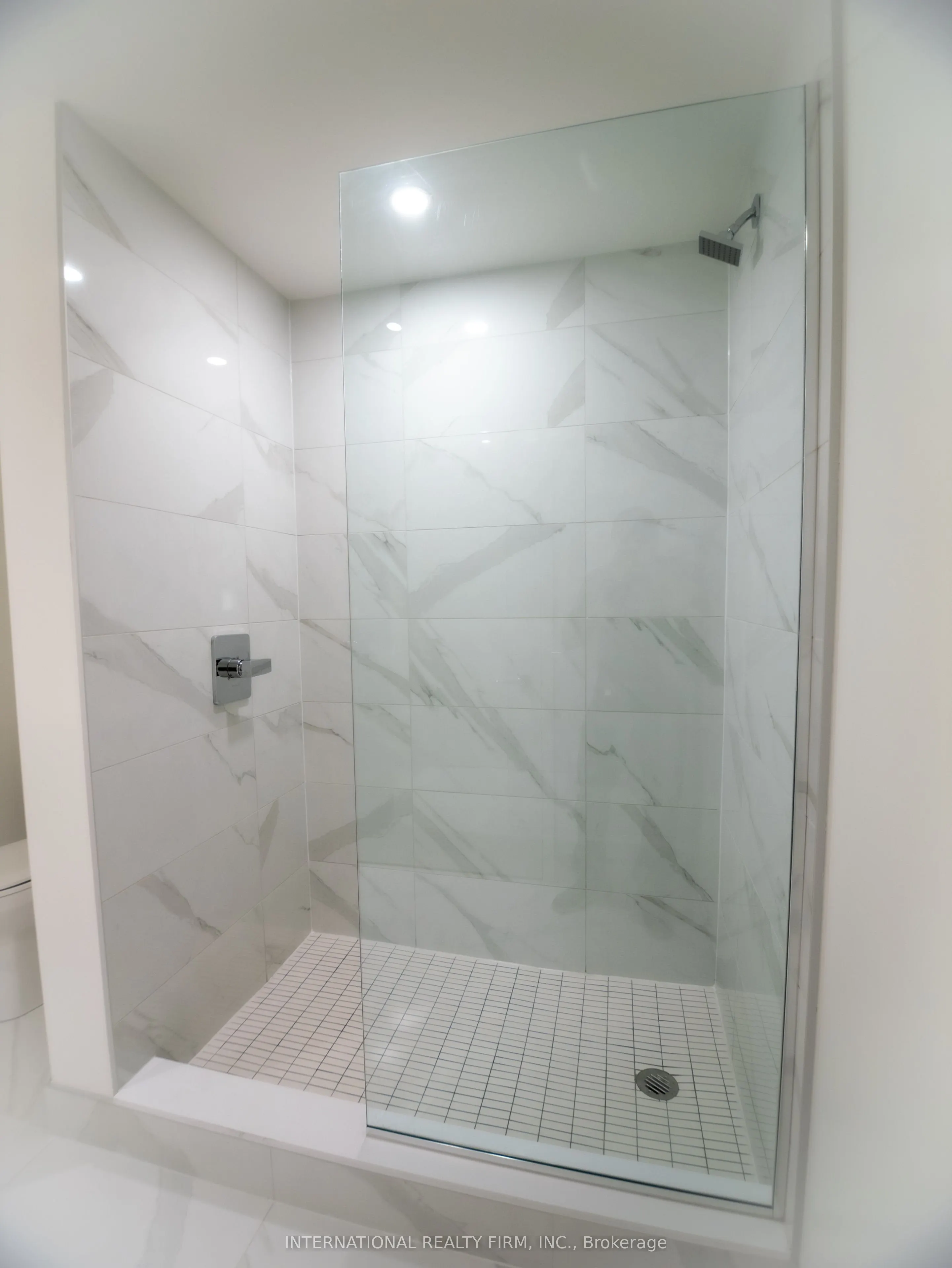 863 St Clair Avenue W, #607