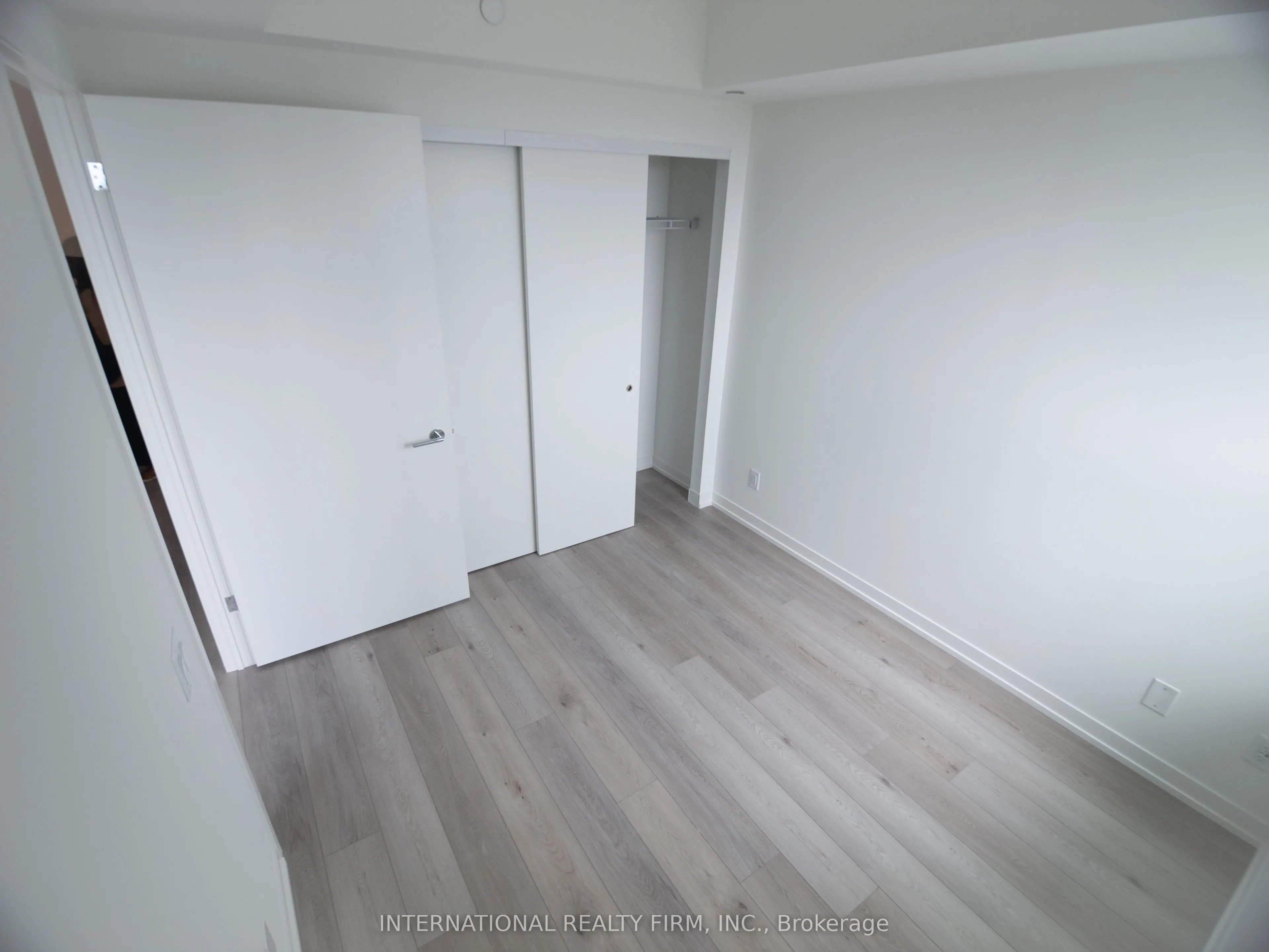 863 St Clair Avenue W, #607