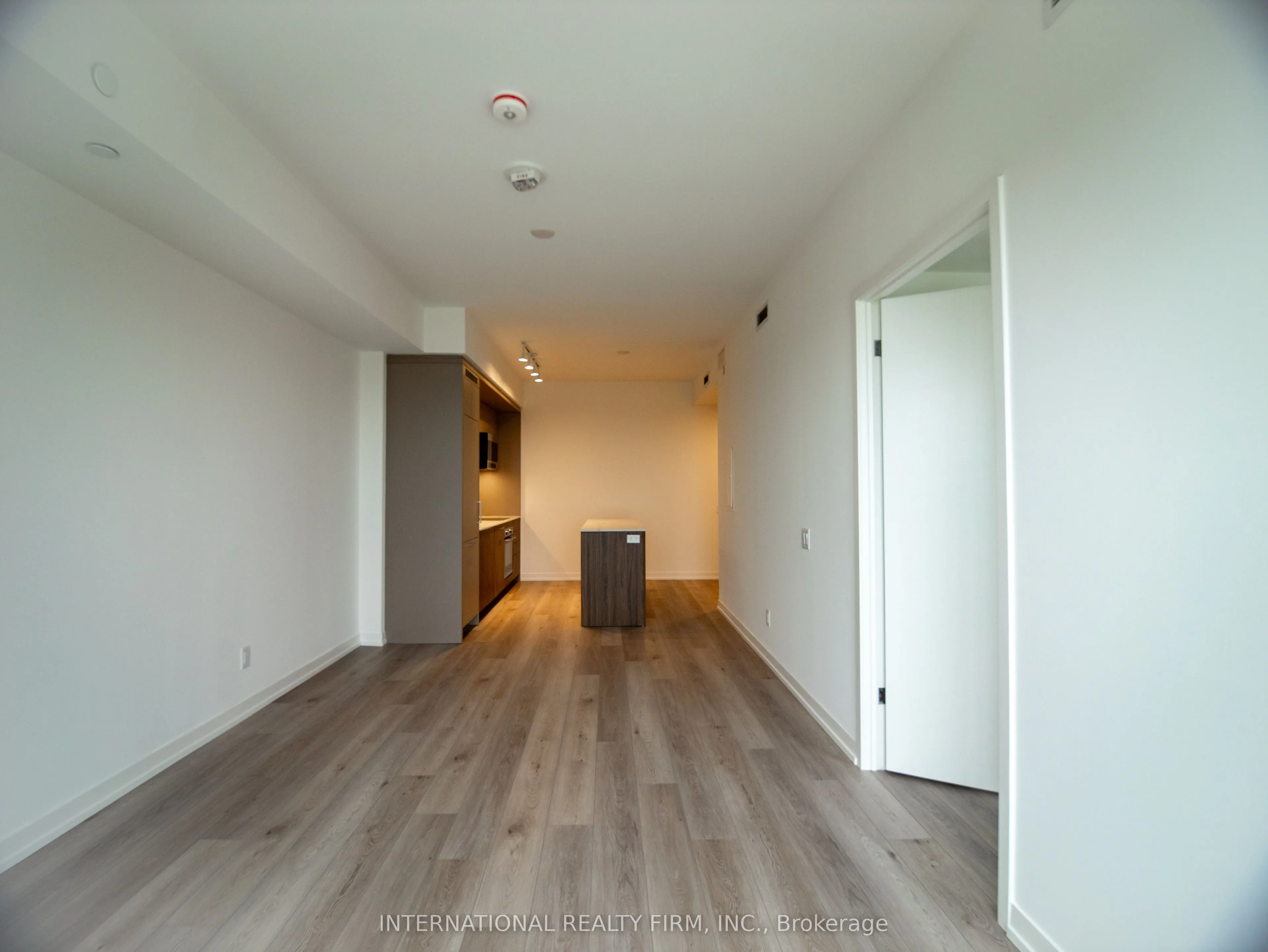 863 St Clair Avenue W, #607