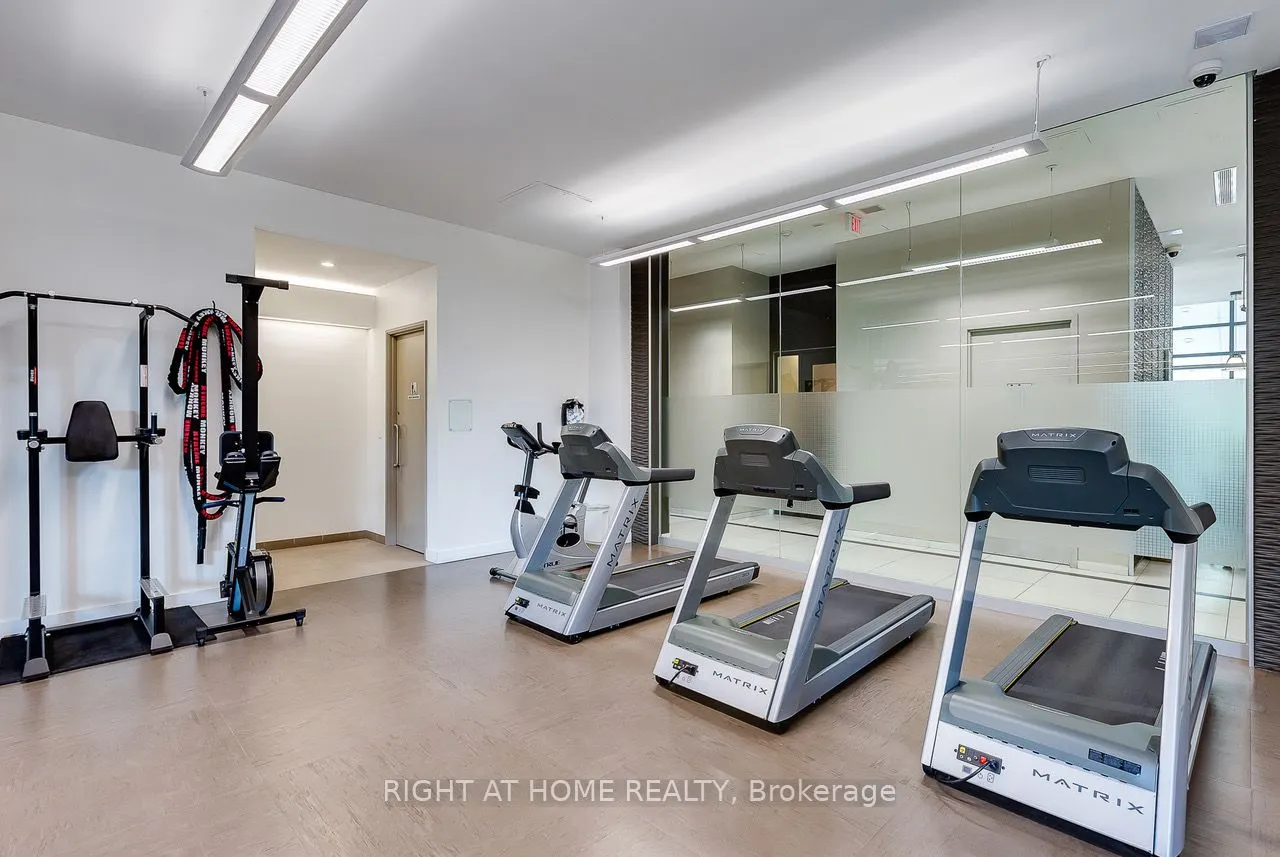 380 Macpherson Avenue, #306